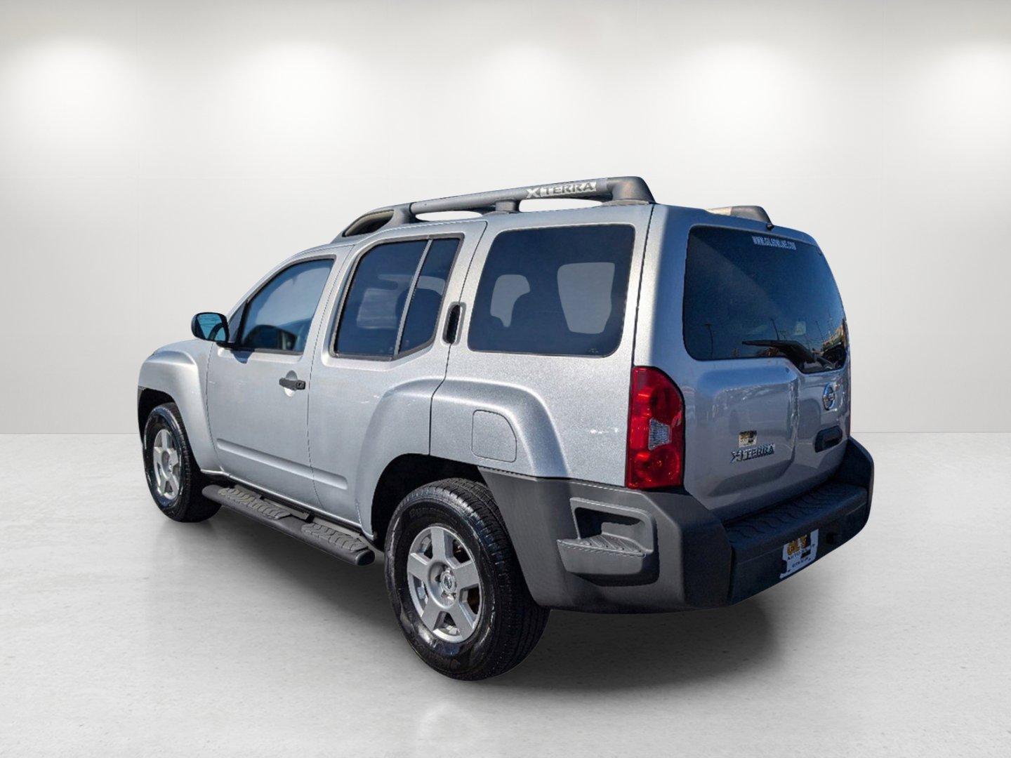 2007 Nissan Xterra S (5N1AN08U37C) with an Gas V6 4.0L/241 engine, 5-Speed Automatic w/OD transmission, located at 1430 Gateway Drive, Opelika, AL, 36801, (334) 239-0944, 32.637871, -85.409790 - 2007 Nissan Xterra S - Photo#6