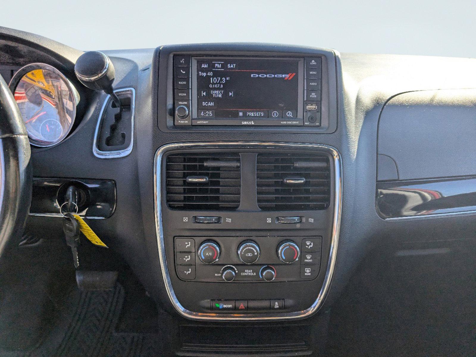 2018 /Black Dodge Grand Caravan SE Plus (2C4RDGBG7JR) with an Regular Unleaded V-6 3.6 L/220 engine, 6-Speed Multi-Speed Automatic w/OD transmission, located at 521 Old Farm Lane Rd, Prattville, AL, 36066, (334) 325-1505, 32.482460, -86.416367 - 2018 Dodge Grand Caravan SE Plus - Photo#12