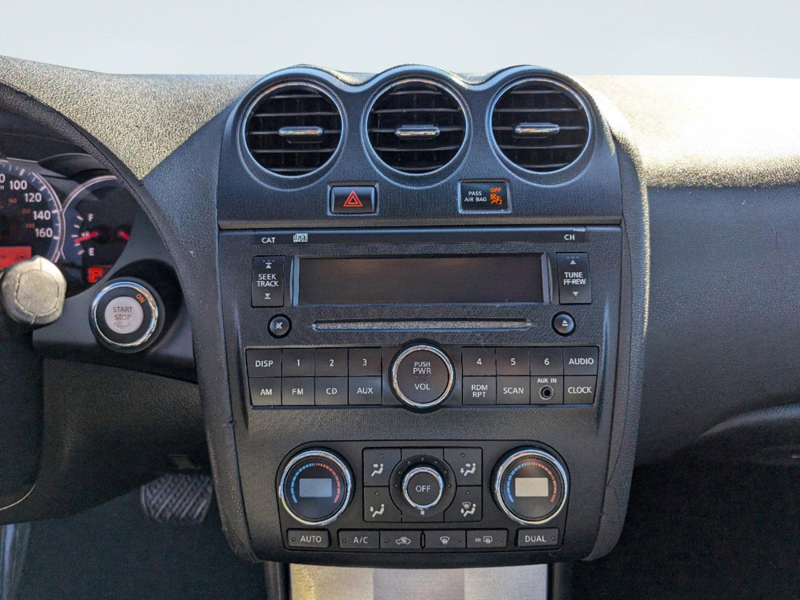 2012 /Charcoal Nissan Altima 2.5 SL (1N4AL2AP4CC) with an Gas I4 2.5L/ engine, 1-Speed Continuously Variable Ratio transmission, located at 3959 U.S. 80 W, Phenix City, AL, 36870, (334) 297-4885, 32.469296, -85.135185 - 2012 Nissan Altima 2.5 SL - Photo#15