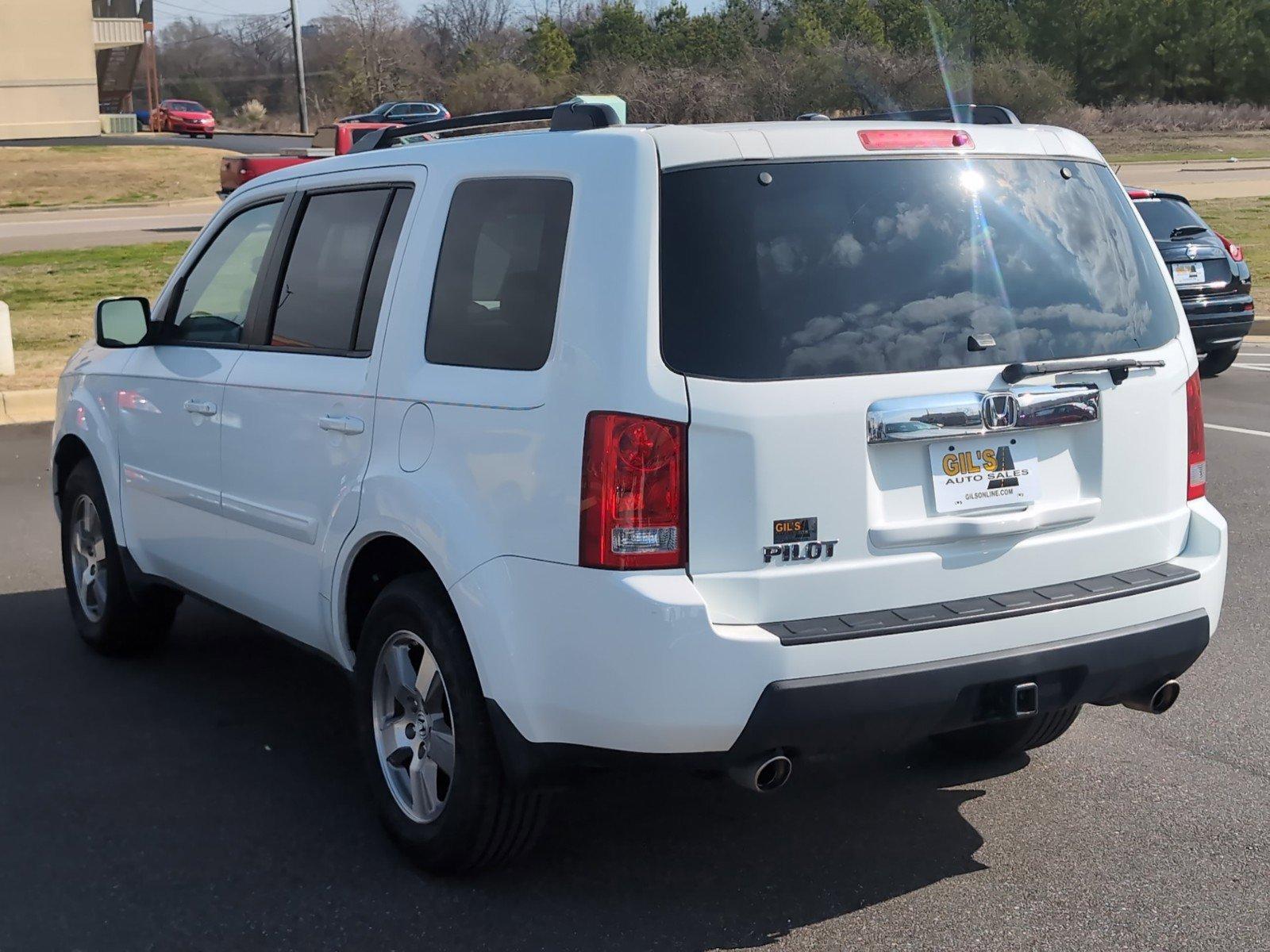 2011 Honda Pilot EX (5FNYF3H45BB) with an Gas V6 3.5L/212 engine, 5-Speed Automatic w/OD transmission, located at 521 Old Farm Lane Rd, Prattville, AL, 36066, (334) 325-1505, 32.482460, -86.416367 - 2011 Honda Pilot EX - Photo#6