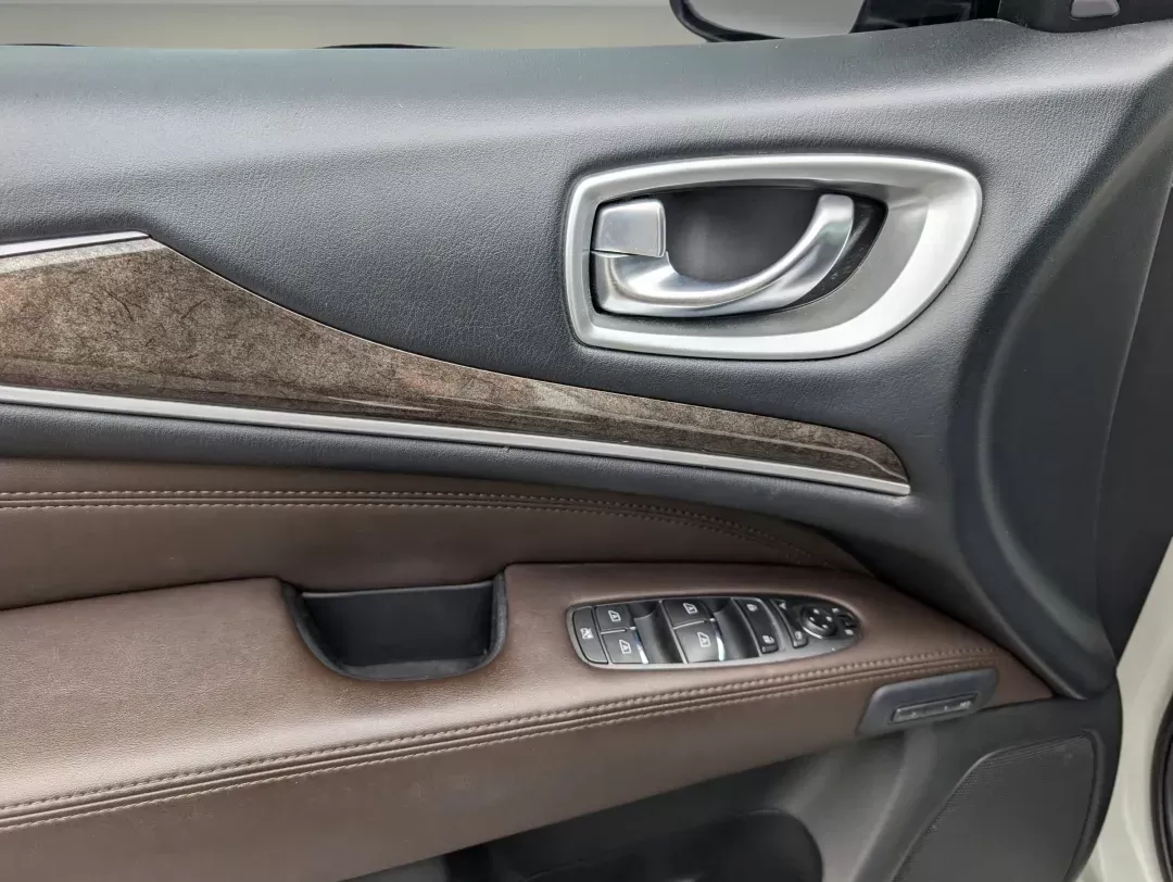 2015 /Java Infiniti QX60 (5N1AL0MN5FC) with an Premium Unleaded V-6 3.5 L/213 engine, 1-Speed CVT w/OD transmission, located at 3959 U.S. 80 W, Phenix City, AL, 36870, (334) 297-4885, 32.469296, -85.135185 - 2015 Infiniti QX60 - Photo#9