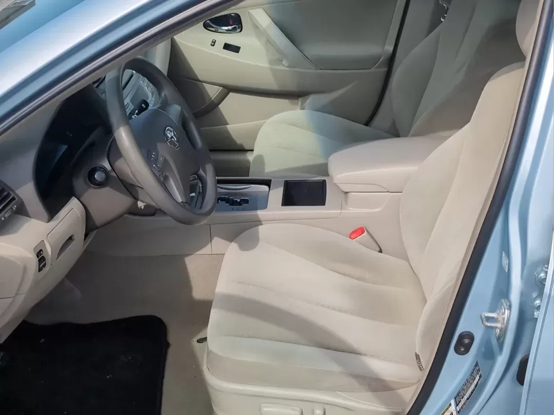 2009 /Ash Toyota Camry LE (4T1BE46K69U) with an Gas I4 2.4L/144 engine, 5-Speed Automatic w/OD transmission, located at 1430 Gateway Drive, Opelika, AL, 36801, (334) 239-0944, 32.637871, -85.409790 - 2009 Toyota Camry LE - Photo#10