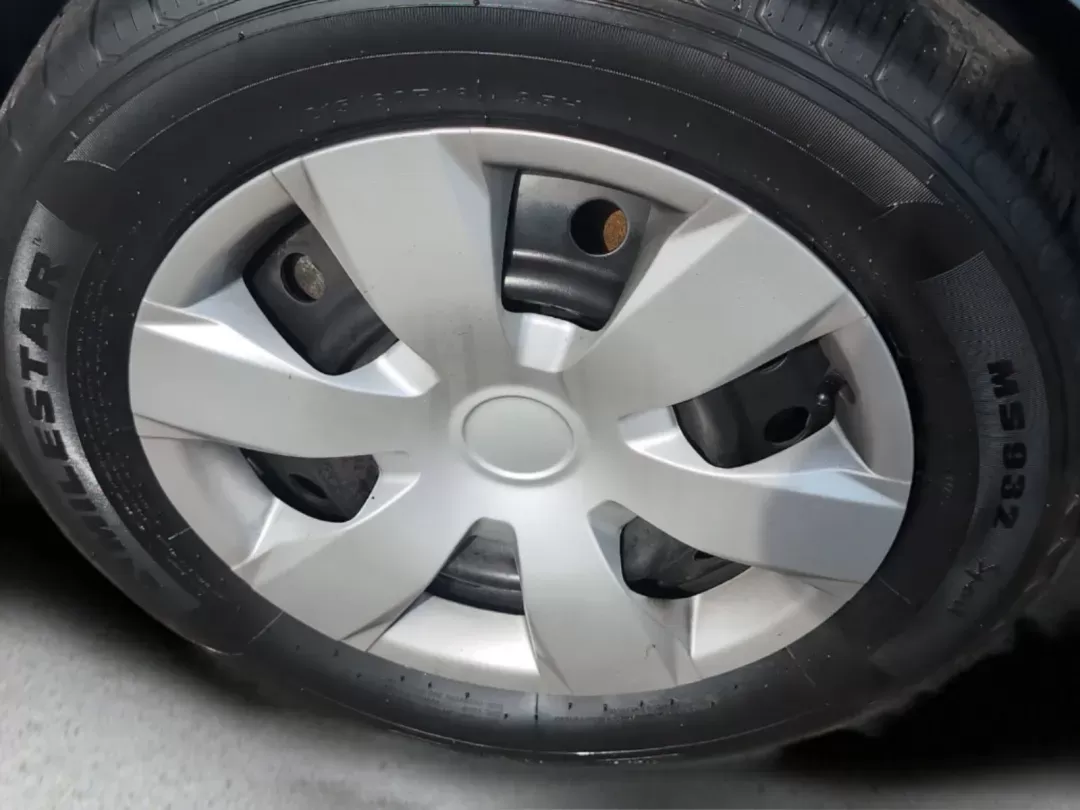 2009 /Ash Toyota Camry LE (4T1BE46K69U) with an Gas I4 2.4L/144 engine, 5-Speed Automatic w/OD transmission, located at 1430 Gateway Drive, Opelika, AL, 36801, (334) 239-0944, 32.637871, -85.409790 - 2009 Toyota Camry LE - Photo#14