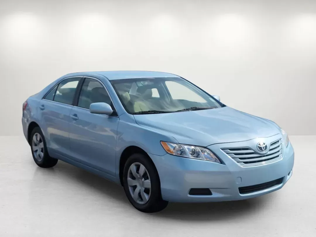 2009 /Ash Toyota Camry LE (4T1BE46K69U) with an Gas I4 2.4L/144 engine, 5-Speed Automatic w/OD transmission, located at 3959 U.S. 80 W, Phenix City, AL, 36870, (334) 297-4885, 32.469296, -85.135185 - 2009 Toyota Camry LE - Photo#2