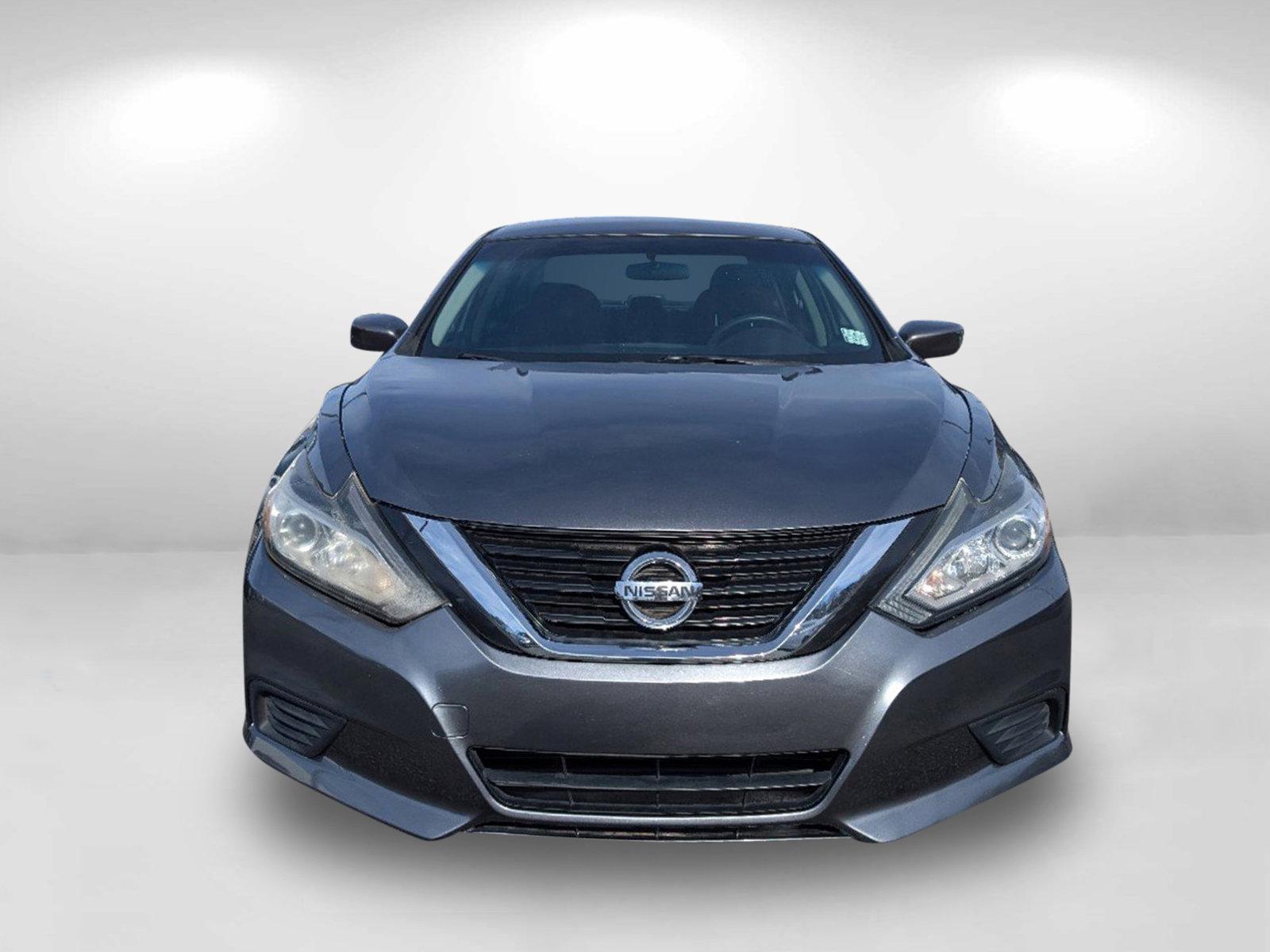 2017 Nissan Altima 2.5 (1N4AL3AP5HC) with an Regular Unleaded I-4 2.5 L/152 engine, 1-Speed CVT w/OD transmission, located at 3959 U.S. 80 W, Phenix City, AL, 36870, (334) 297-4885, 32.469296, -85.135185 - 2017 Nissan Altima 2.5 - Photo#5