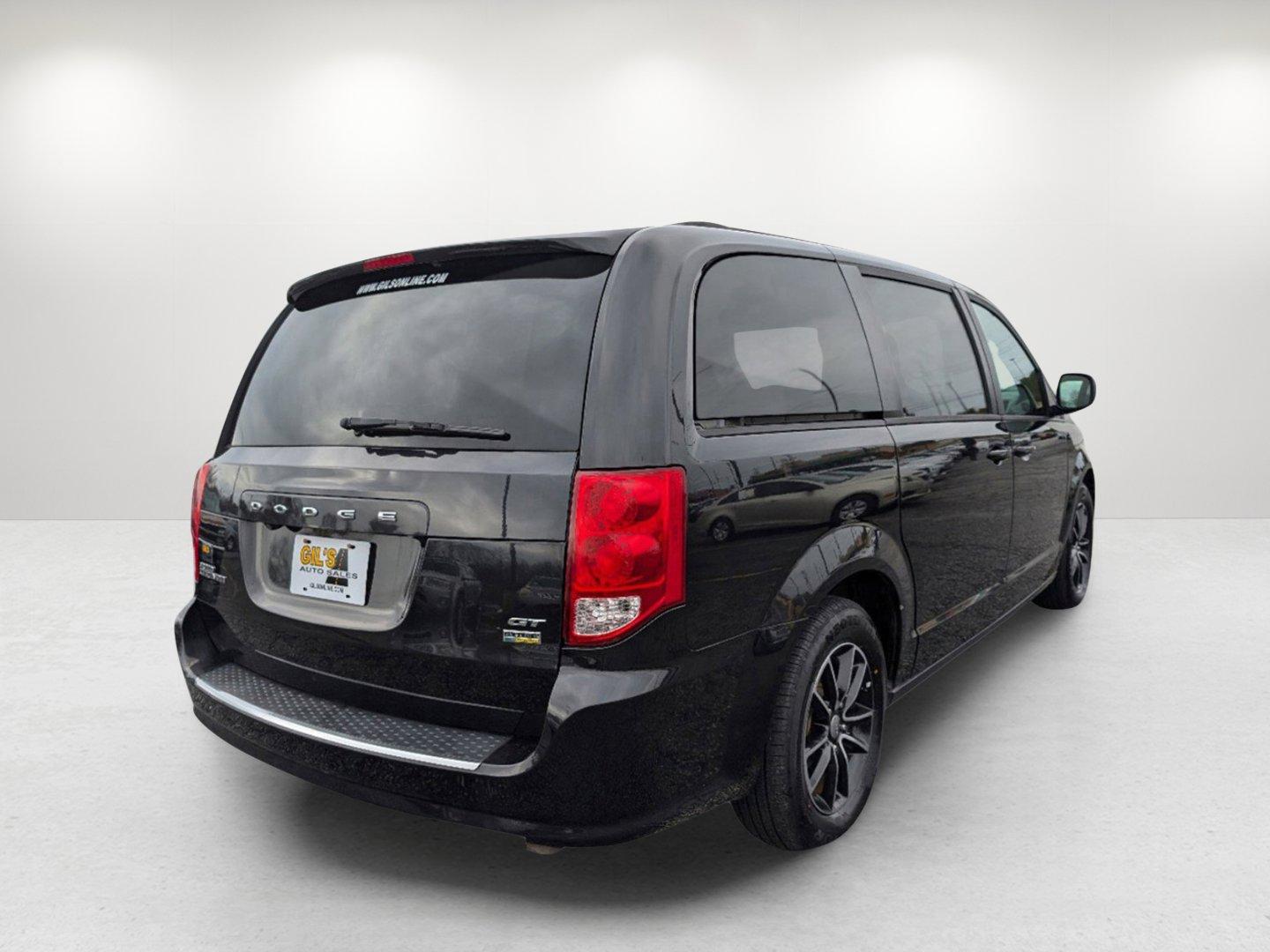 2018 /Black Dodge Grand Caravan GT (2C4RDGEG1JR) with an Regular Unleaded V-6 3.6 L/220 engine, 6-Speed Multi-Speed Automatic w/OD transmission, located at 804 22nd Ave, Phenix City, AL, 36870, (334) 297-1860, 32.484749, -85.024475 - 2018 Dodge Grand Caravan GT - Photo#4