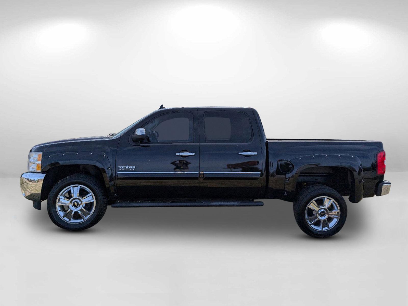 2012 /Ebony Chevrolet Silverado 1500 LT (3GCPCSE00CG) with an Gas/Ethanol V8 5.3L/323 engine, 6-Speed Automatic transmission, located at 3959 U.S. 80 W, Phenix City, AL, 36870, (334) 297-4885, 32.469296, -85.135185 - 2012 Chevrolet Silverado 1500 LT - Photo#9