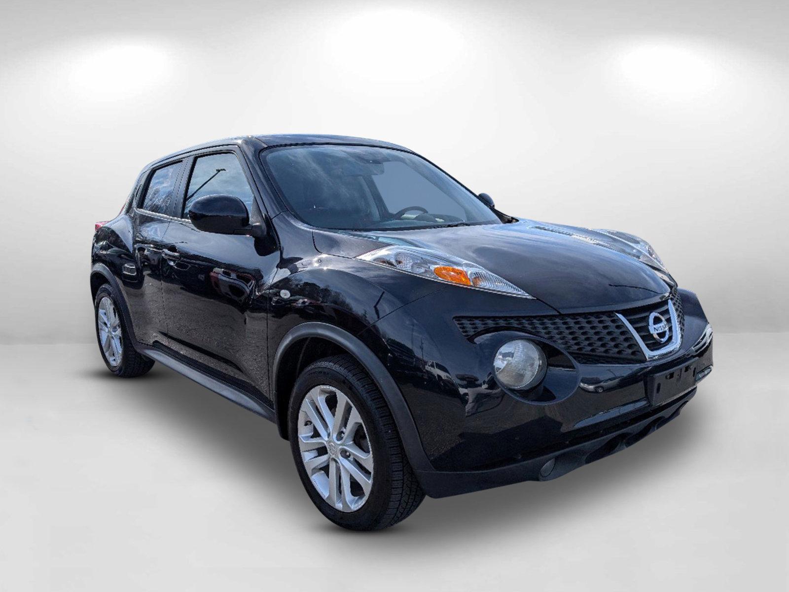 2011 /Black Nissan JUKE SL (JN8AF5MV1BT) with an Gas Turbocharged I4 1.6L/ engine, 1-Speed CVT transmission, located at 1430 Gateway Drive, Opelika, AL, 36801, (334) 239-0944, 32.637871, -85.409790 - 2011 Nissan JUKE SL - Photo#2