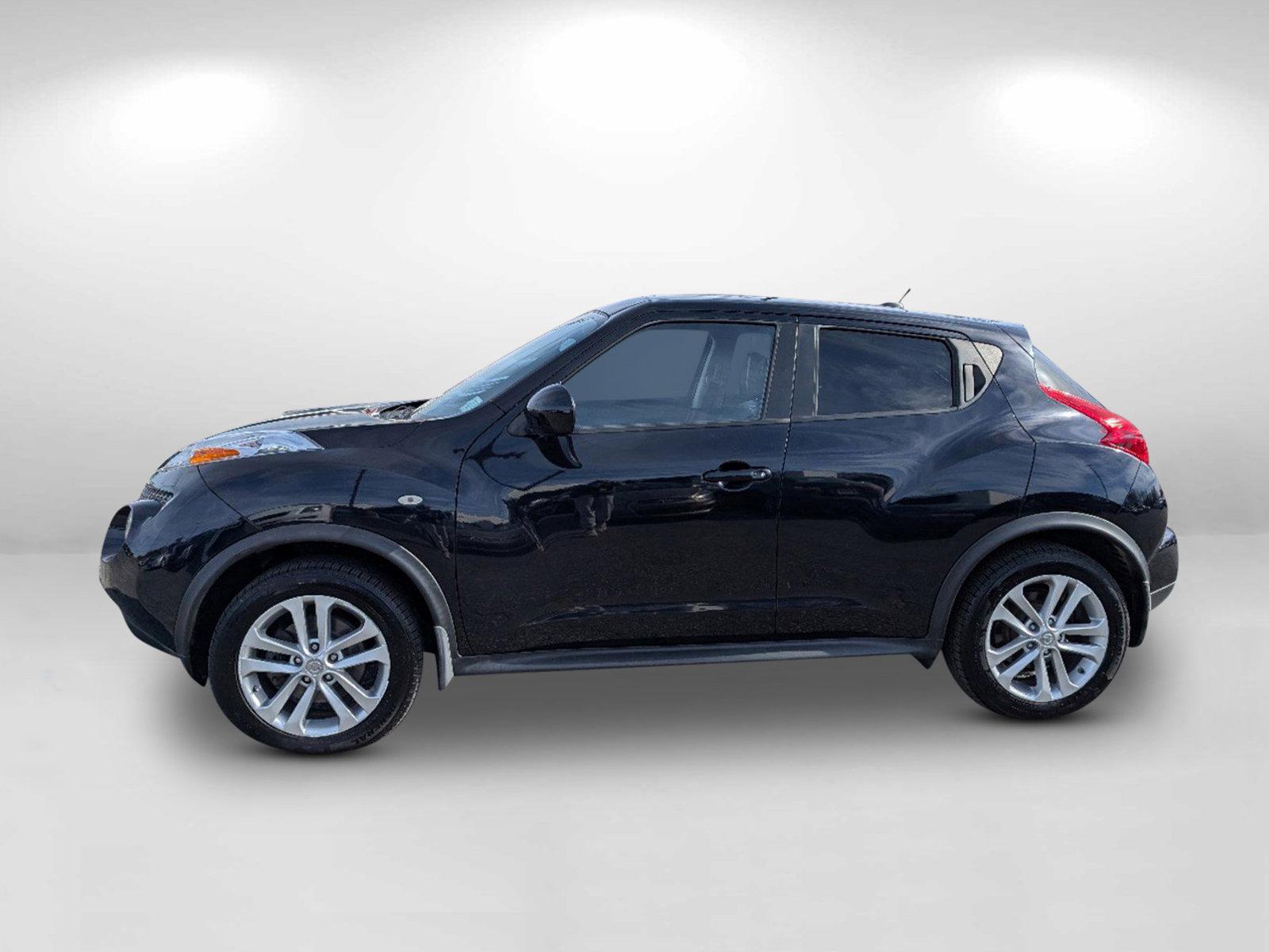 2011 /Black Nissan JUKE SL (JN8AF5MV1BT) with an Gas Turbocharged I4 1.6L/ engine, 1-Speed CVT transmission, located at 1430 Gateway Drive, Opelika, AL, 36801, (334) 239-0944, 32.637871, -85.409790 - 2011 Nissan JUKE SL - Photo#7