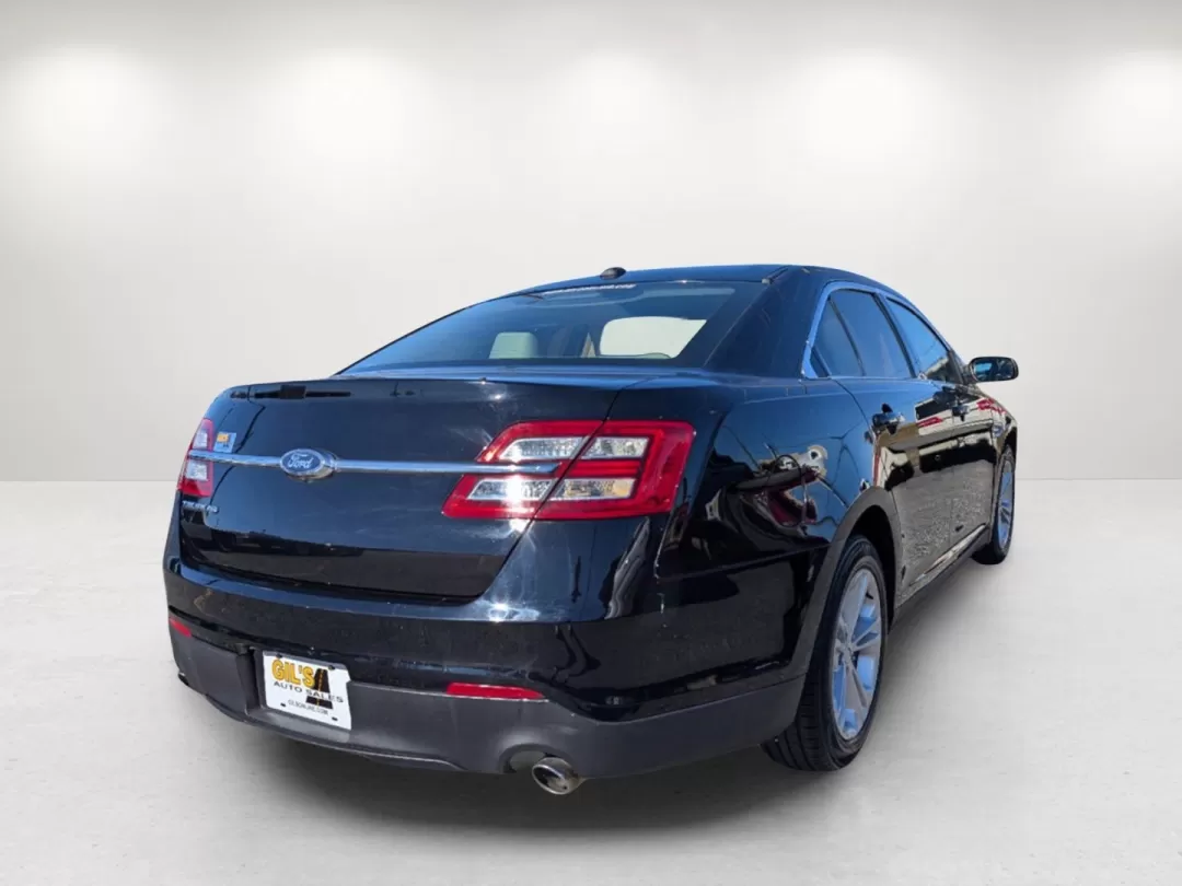 2017 Ford Taurus SE (1FAHP2D81HG) with an Other engine, located at 3959 U.S. 80 W, Phenix City, AL, 36870, (334) 297-4885, 32.469296, -85.135185 - **Elevate Your Driving Experience with a 2017 Ford Taurus SE from Gils Auto - Columbus #2!**<br /> <br /> If you're seeking a reliable sedan that perfectly fits your lifestyle, look no further than the 2017 Ford Taurus SE available at Gils Auto - Columbus #2. Whether you're navigating the bustling s - Photo#4