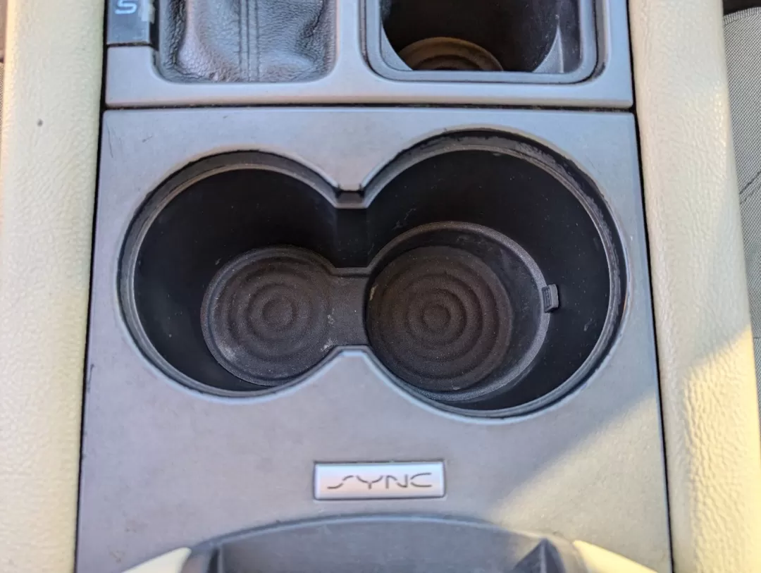 2017 Ford Taurus SE (1FAHP2D81HG) with an Other engine, located at 3959 U.S. 80 W, Phenix City, AL, 36870, (334) 297-4885, 32.469296, -85.135185 - **Elevate Your Driving Experience with a 2017 Ford Taurus SE from Gils Auto - Columbus #2!**<br /> <br /> If you're seeking a reliable sedan that perfectly fits your lifestyle, look no further than the 2017 Ford Taurus SE available at Gils Auto - Columbus #2. Whether you're navigating the bustling s - Photo#14