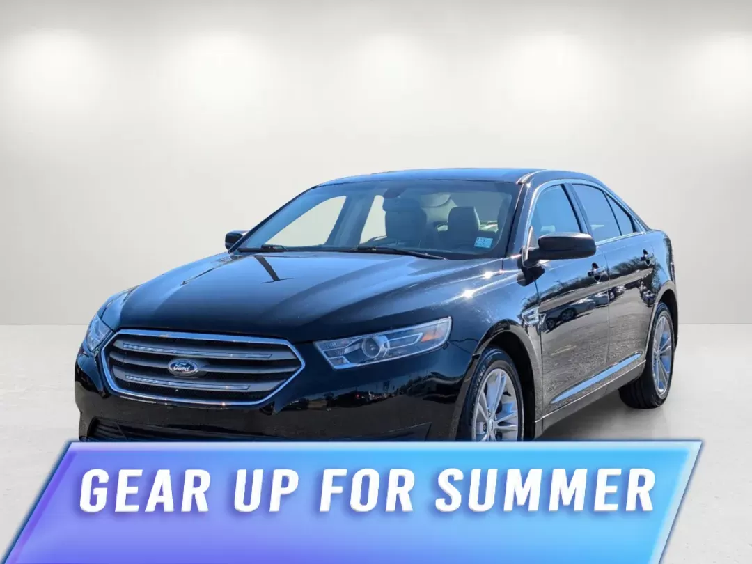 photo of 2017 Ford Taurus SE