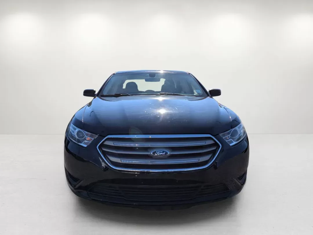 2017 Ford Taurus SE (1FAHP2D81HG) with an Regular Unleaded V-6 3.5 L/213 engine, 6-Speed Automatic w/OD transmission, located at 7000 Northlake Connector, Columbus, GA, 31904, (706) 987-8085, 32.524975, -84.978134 - 2017 Ford Taurus SE - Photo#0