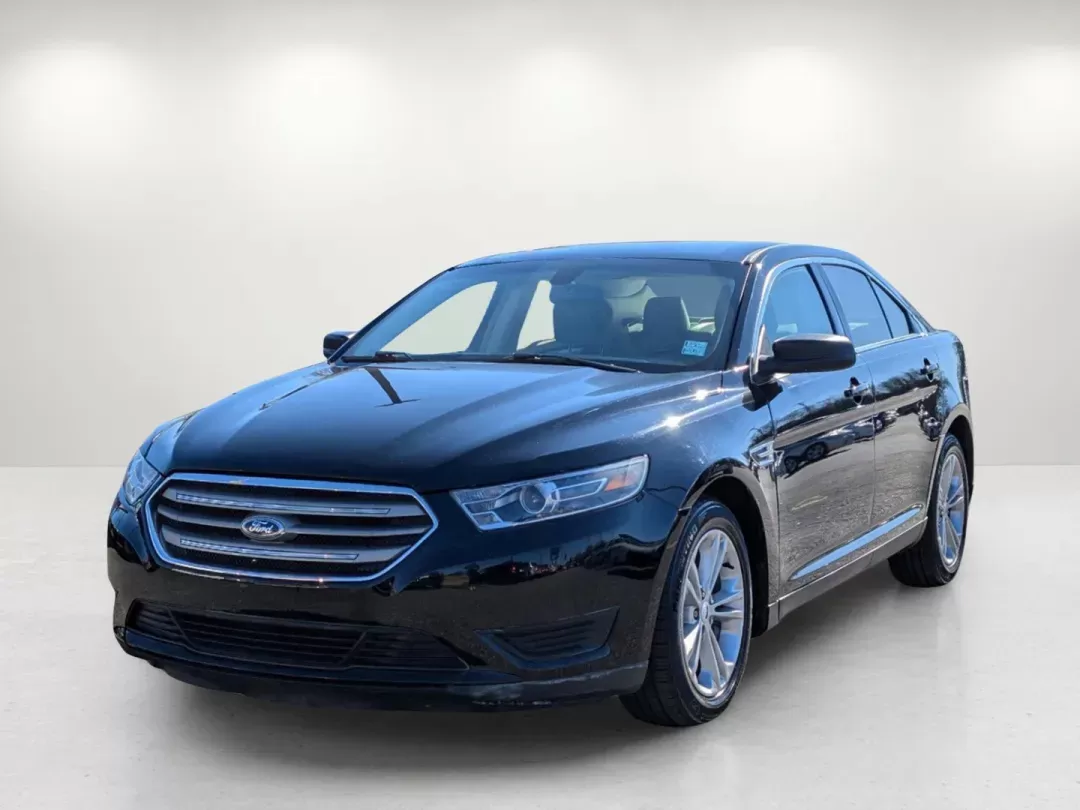 2017 Ford Taurus SE (1FAHP2D81HG) with an Other engine, located at 7000 Northlake Connector, Columbus, GA, 31904, (706) 987-8085, 32.524975, -84.978134 - **Elevate Your Driving Experience with a 2017 Ford Taurus SE from Gils Auto - Columbus #2!**<br /> <br /> If you're seeking a reliable sedan that perfectly fits your lifestyle, look no further than the 2017 Ford Taurus SE available at Gils Auto - Columbus #2. Whether you're navigating the bustling s - Photo#0