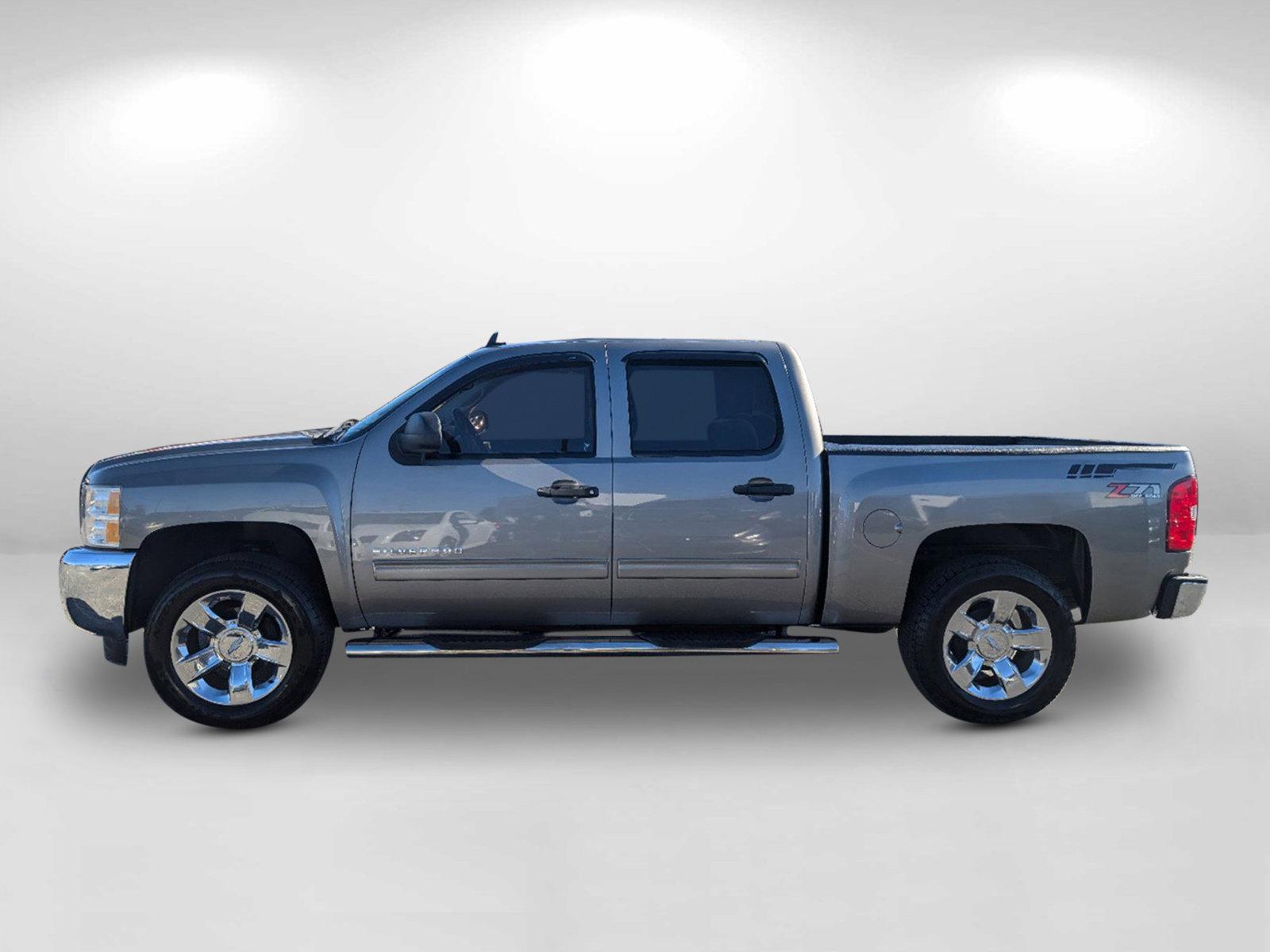 2013 /Dark Titanium Chevrolet Silverado 1500 LS (3GCPCREA7DG) with an Gas/Ethanol V8 4.8L/293 engine, 4-Speed Automatic transmission, located at 3959 U.S. 80 W, Phenix City, AL, 36870, (334) 297-4885, 32.469296, -85.135185 - 2013 Chevrolet Silverado 1500 LS - Photo#11