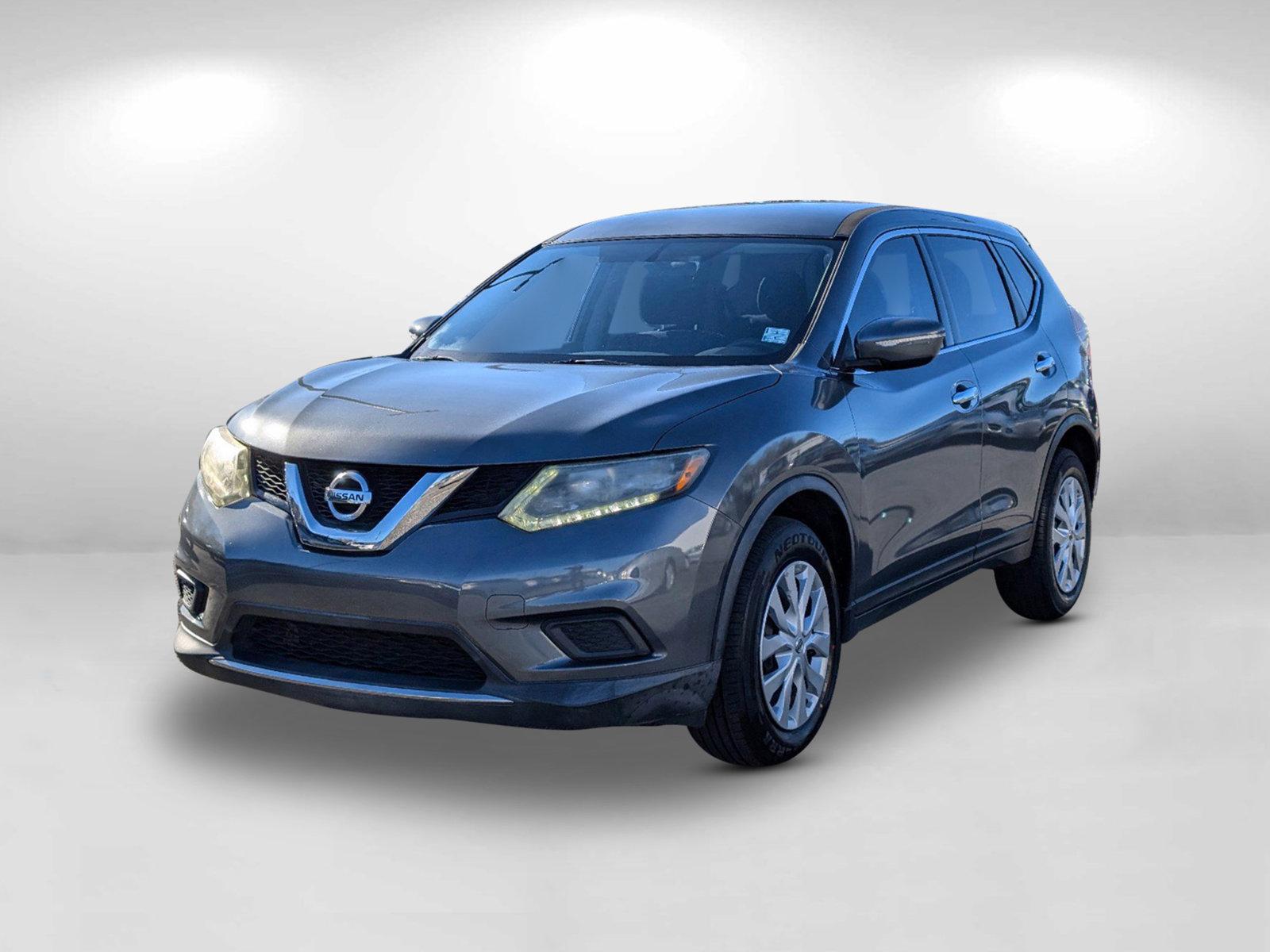 2015 /Charcoal Nissan Rogue S (KNMAT2MT1FP) with an Regular Unleaded I-4 2.5 L/152 engine, 1-Speed CVT w/OD transmission, located at 3959 U.S. 80 W, Phenix City, AL, 36870, (334) 297-4885, 32.469296, -85.135185 - 2015 Nissan Rogue S - Photo#4