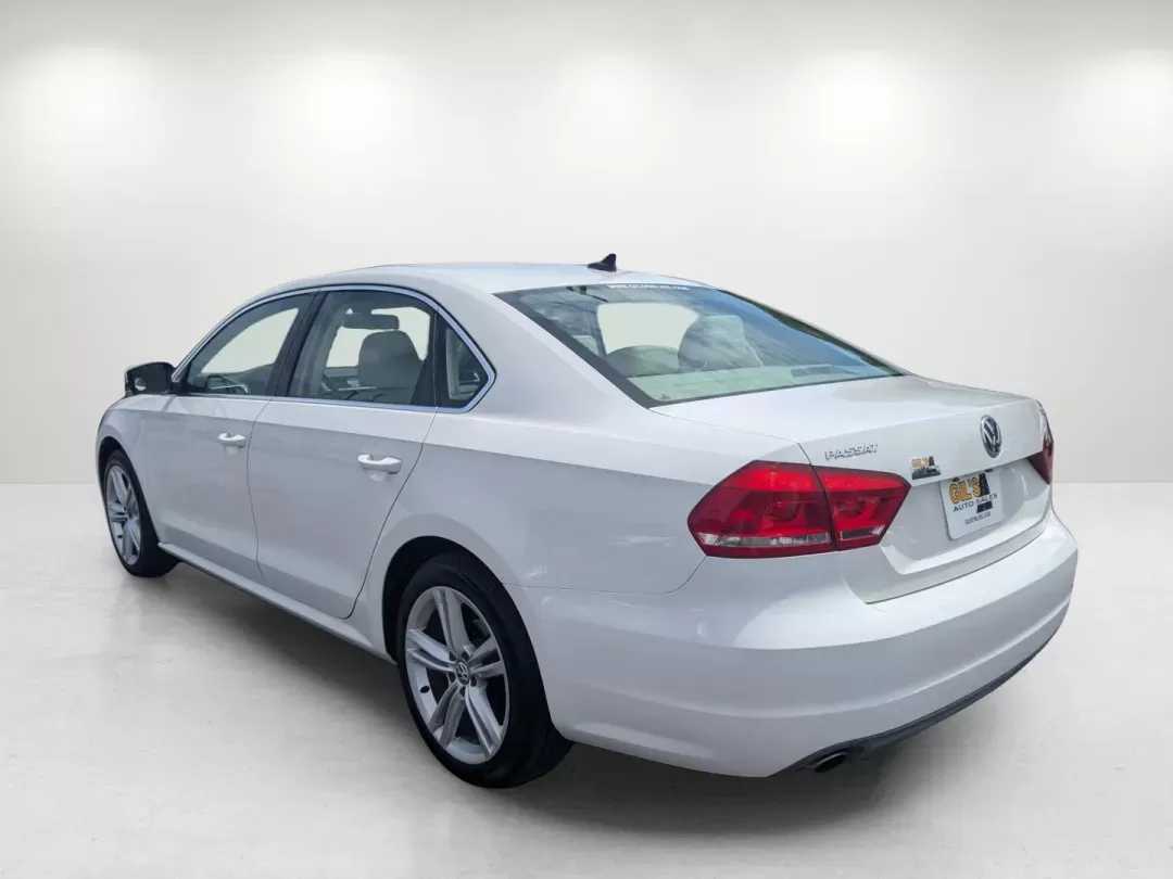 2014 Volkswagen Passat TDI SE w/Sunroof (1VWBN7A35EC) with an Intercooled Turbo Diesel I-4 2.0 L/120 engine, 6-Speed Auto-Shift Manual w/OD transmission, located at 804 22nd Ave, Phenix City, AL, 36870, (334) 297-1860, 32.484749, -85.024475 - 2014 Volkswagen Passat TDI SE w/Sunroof - Photo#2