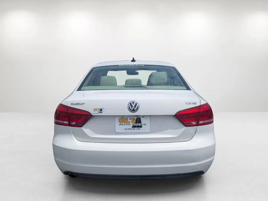 2014 Volkswagen Passat TDI SE w/Sunroof (1VWBN7A35EC) with an Intercooled Turbo Diesel I-4 2.0 L/120 engine, 6-Speed Auto-Shift Manual w/OD transmission, located at 804 22nd Ave, Phenix City, AL, 36870, (334) 297-1860, 32.484749, -85.024475 - 2014 Volkswagen Passat TDI SE w/Sunroof - Photo#3