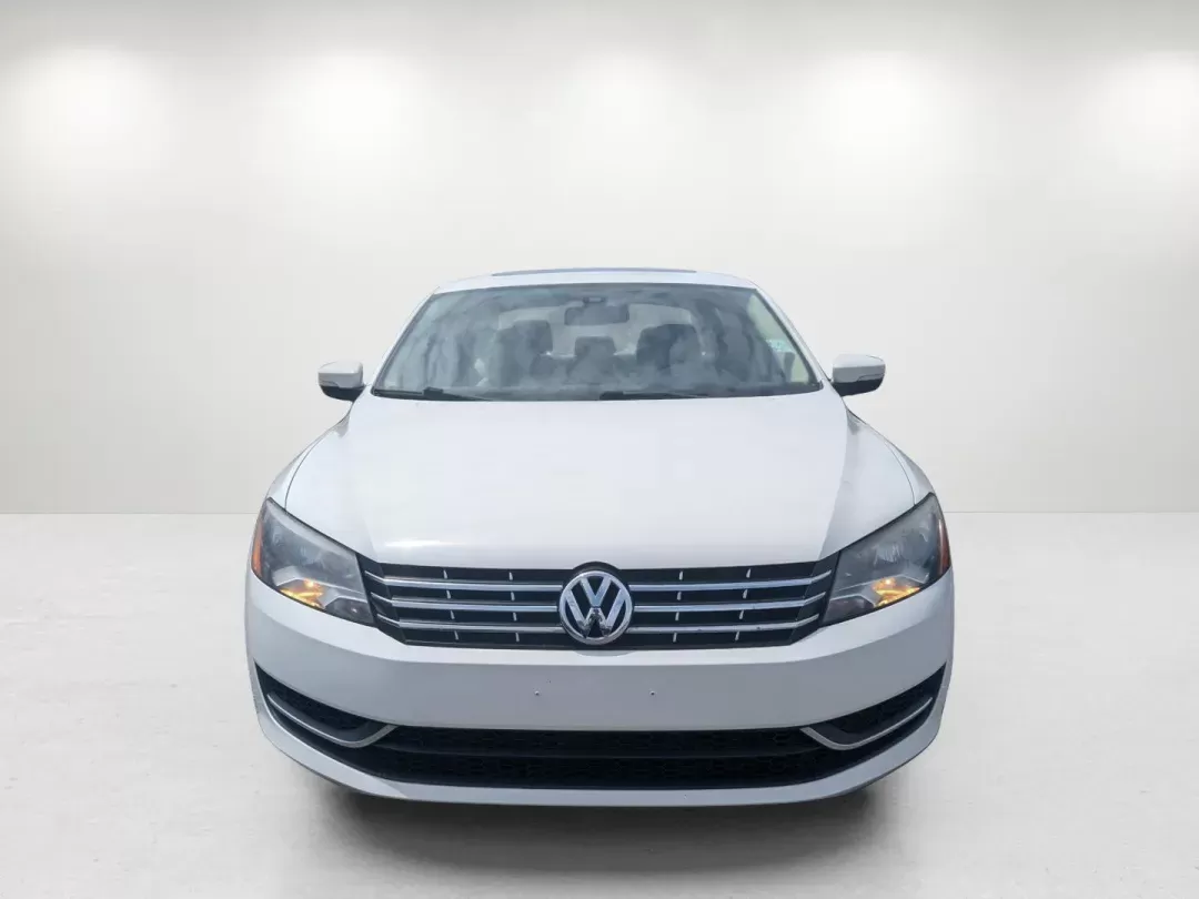 2014 Volkswagen Passat TDI SE w/Sunroof (1VWBN7A35EC) with an Intercooled Turbo Diesel I-4 2.0 L/120 engine, 6-Speed Auto-Shift Manual w/OD transmission, located at 804 22nd Ave, Phenix City, AL, 36870, (334) 297-1860, 32.484749, -85.024475 - 2014 Volkswagen Passat TDI SE w/Sunroof - Photo#7