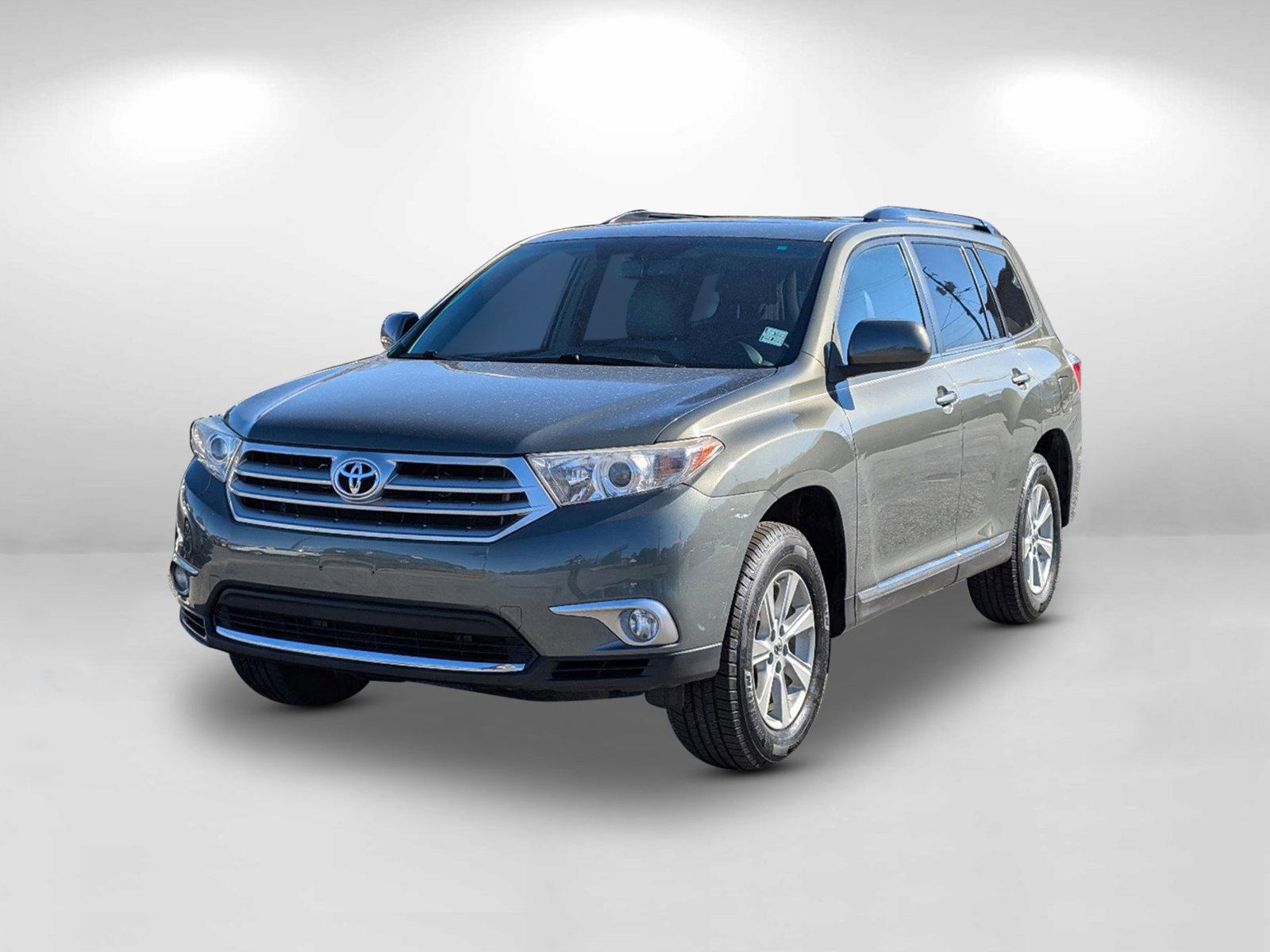 2012 Toyota Highlander (5TDZA3EH6CS) with an Gas I4 2.7L/163 engine, 6-Speed Automatic transmission, located at 3959 U.S. 80 W, Phenix City, AL, 36870, (334) 297-4885, 32.469296, -85.135185 - 2012 Toyota Highlander - Photo#5