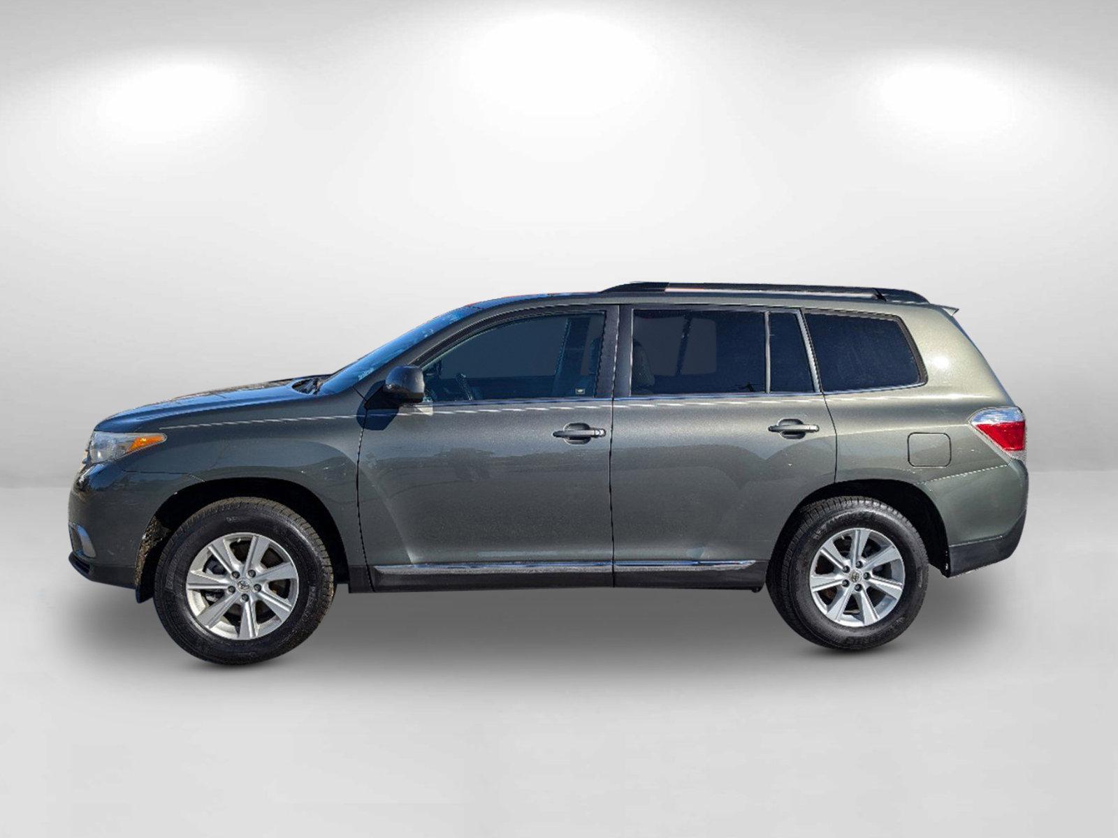 2012 Toyota Highlander (5TDZA3EH6CS) with an Gas I4 2.7L/163 engine, 6-Speed Automatic transmission, located at 3959 U.S. 80 W, Phenix City, AL, 36870, (334) 297-4885, 32.469296, -85.135185 - 2012 Toyota Highlander - Photo#12