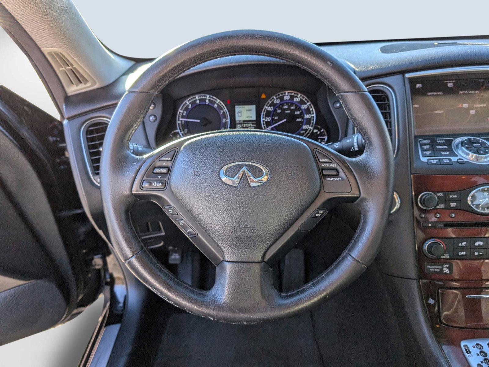 2016 /Graphite INFINITI QX50 (JN1BJ0RP8GM) with an Premium Unleaded V-6 3.7 L/226 engine, 7-Speed Automatic w/OD transmission, located at 3959 U.S. 80 W, Phenix City, AL, 36870, (334) 297-4885, 32.469296, -85.135185 - 2016 INFINITI QX50 - Photo#17