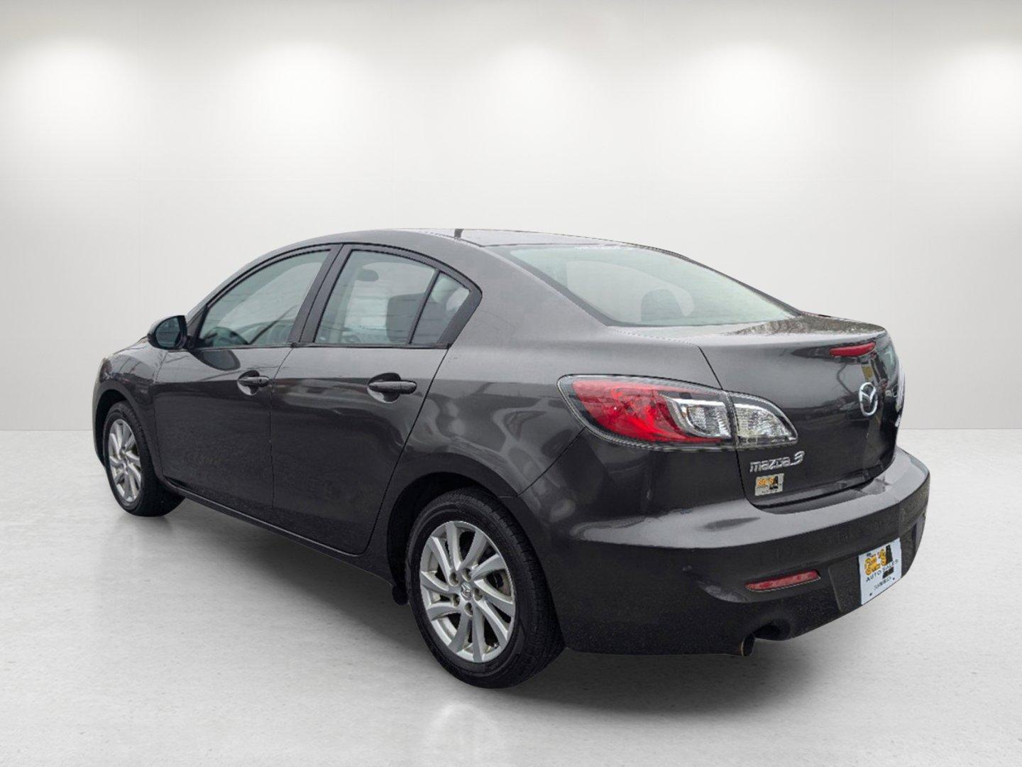 2012 /Black Mazda Mazda3 i Touring (JM1BL1V84C1) with an Gas I4 2.0L/122 engine, 6-Speed Automatic transmission, located at 804 22nd Ave, Phenix City, AL, 36870, (334) 297-1860, 32.484749, -85.024475 - 2012 Mazda Mazda3 i Touring - Photo#6