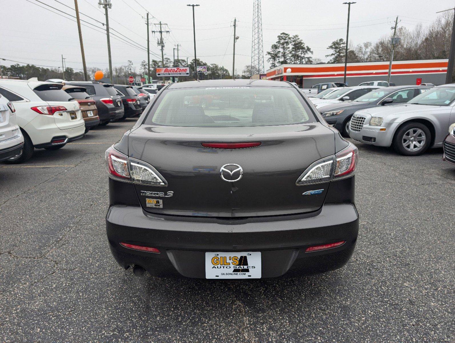 2012 /Black Mazda Mazda3 i Touring (JM1BL1V84C1) with an Gas I4 2.0L/122 engine, 6-Speed Automatic transmission, located at 3959 U.S. 80 W, Phenix City, AL, 36870, (334) 297-4885, 32.469296, -85.135185 - 2012 Mazda Mazda3 i Touring - Photo#5