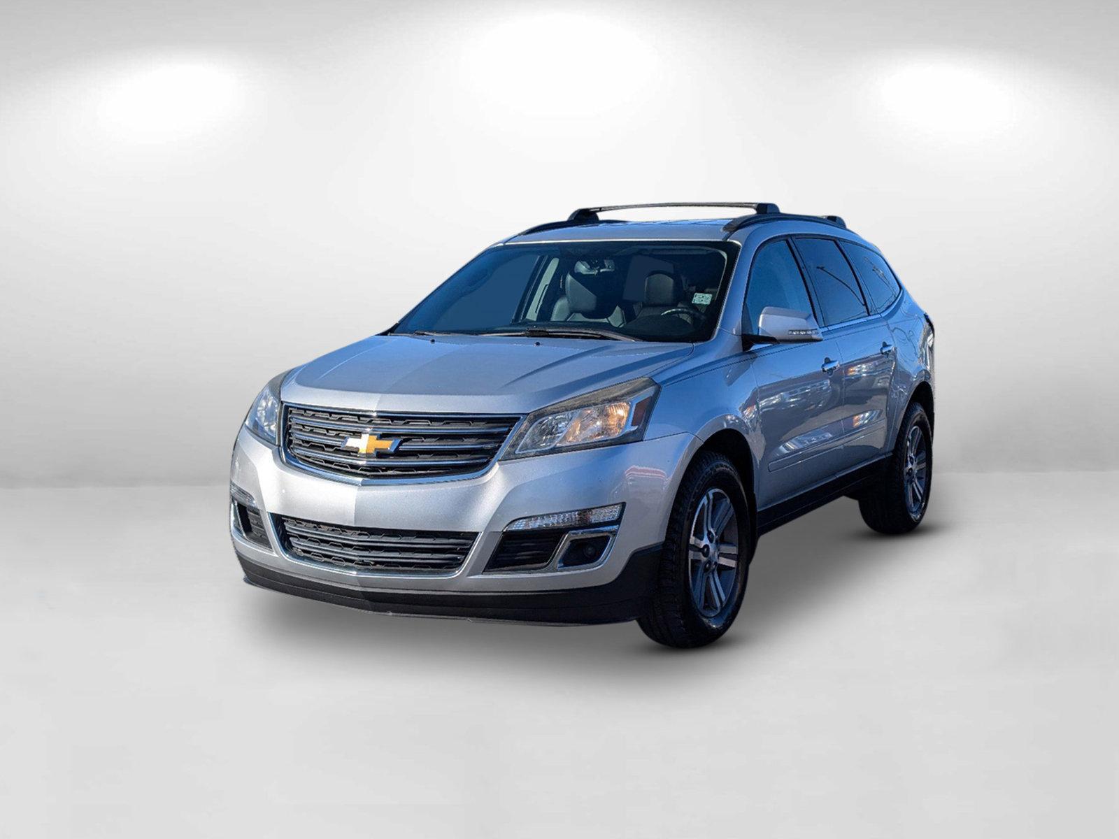 2015 /Ebony Chevrolet Traverse LT (1GNKRHKD3FJ) with an Gas V6 3.6L/217 engine, 6-Speed Automatic transmission, located at 3959 U.S. 80 W, Phenix City, AL, 36870, (334) 297-4885, 32.469296, -85.135185 - 2015 Chevrolet Traverse LT - Photo#4