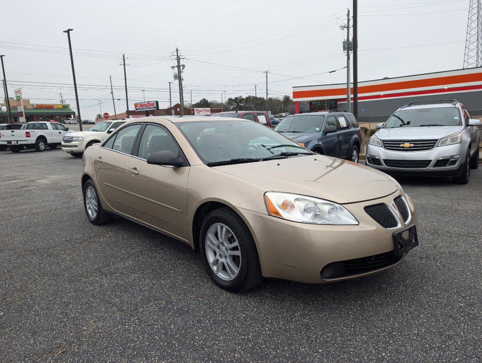 2006 /Light Taupe Pontiac G6 6-Cyl (1G2ZG558264) with an Gas V6 3.5L/213 engine, 4-Speed Automatic w/OD transmission, located at 3959 U.S. 80 W, Phenix City, AL, 36870, (334) 297-4885, 32.469296, -85.135185 - 2006 Pontiac G6 6-Cyl - Photo#2