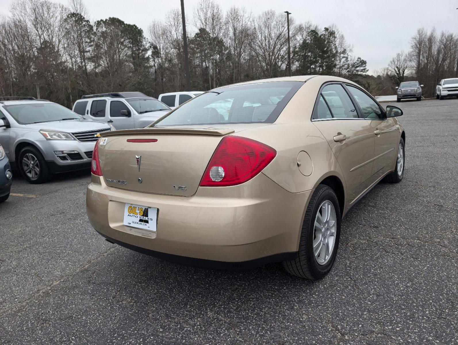 2006 /Light Taupe Pontiac G6 6-Cyl (1G2ZG558264) with an Gas V6 3.5L/213 engine, 4-Speed Automatic w/OD transmission, located at 3959 U.S. 80 W, Phenix City, AL, 36870, (334) 297-4885, 32.469296, -85.135185 - 2006 Pontiac G6 6-Cyl - Photo#4