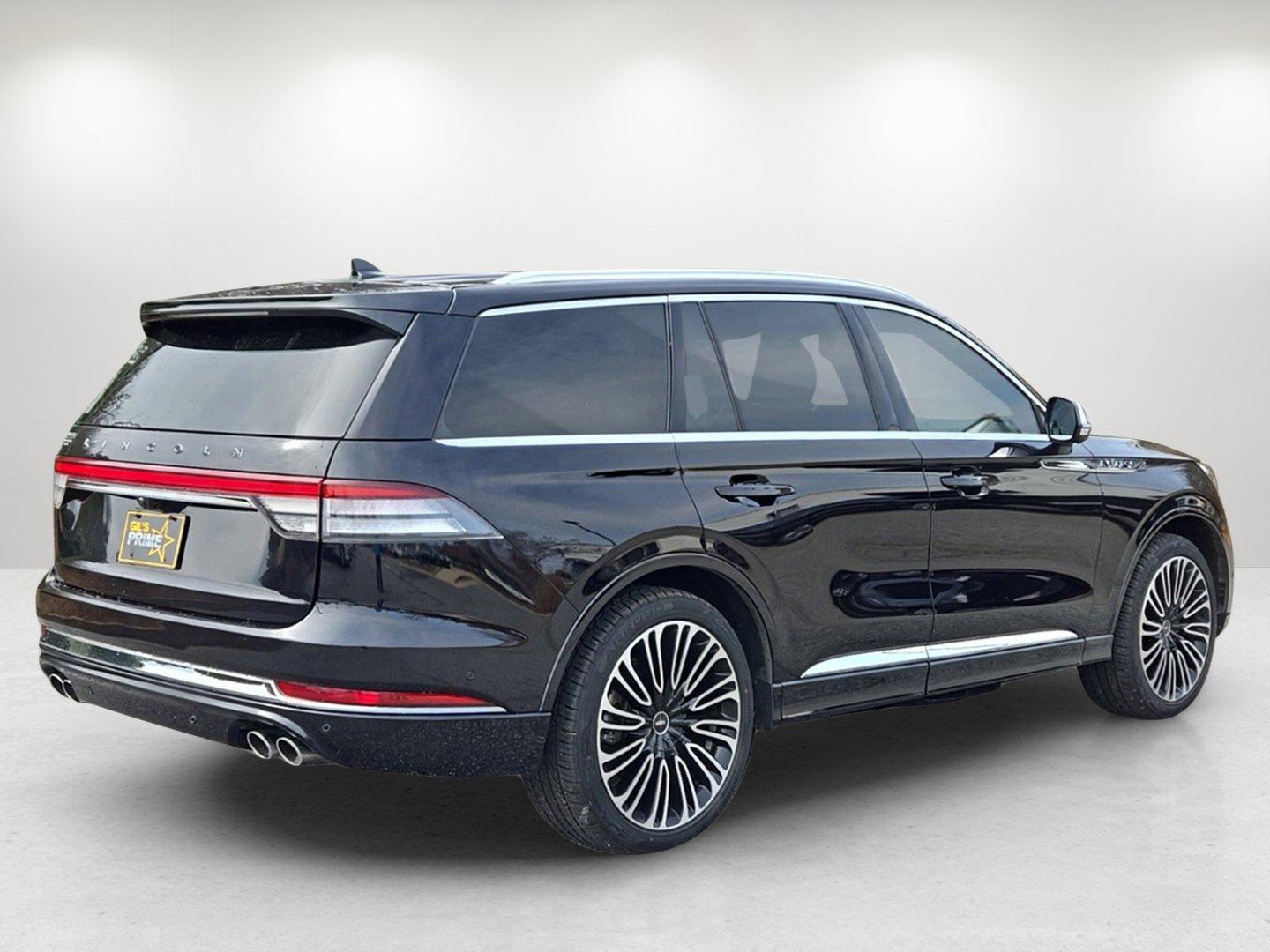 2020 Lincoln Aviator Black Label (5LM5J9XC2LG) with an Twin Turbo Premium Unleaded V-6 3.0 L/183 engine, 10-Speed Automatic w/OD transmission, located at 1430 Gateway Drive, Opelika, AL, 36801, (334) 239-0944, 32.637871, -85.409790 - 2020 Lincoln Aviator Black Label - Photo#4