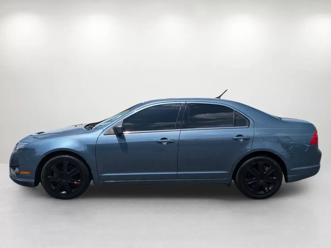 2011 Ford Fusion SE (3FAHP0HAXBR) with an Other engine, located at 3959 U.S. 80 W, Phenix City, AL, 36870, (334) 297-4885, 32.469296, -85.135185 - **Experience Everyday Adventures with the 2011 Ford Fusion SE at Gils Auto in Phenix City, AL!**<br /> <br /> Are you ready to elevate your daily drive? Whether you're commuting to work, running errands around Phenix City, or taking the family on weekend getaways, the 2011 Ford Fusion SE is the perf - Photo#7