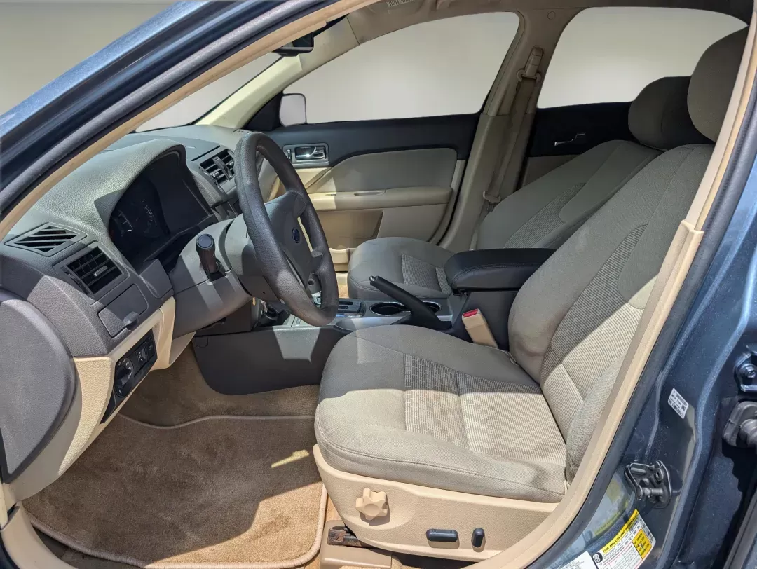 2011 Ford Fusion SE (3FAHP0HAXBR) with an Other engine, located at 3959 U.S. 80 W, Phenix City, AL, 36870, (334) 297-4885, 32.469296, -85.135185 - **Experience Everyday Adventures with the 2011 Ford Fusion SE at Gils Auto in Phenix City, AL!**<br /> <br /> Are you ready to elevate your daily drive? Whether you're commuting to work, running errands around Phenix City, or taking the family on weekend getaways, the 2011 Ford Fusion SE is the perf - Photo#9