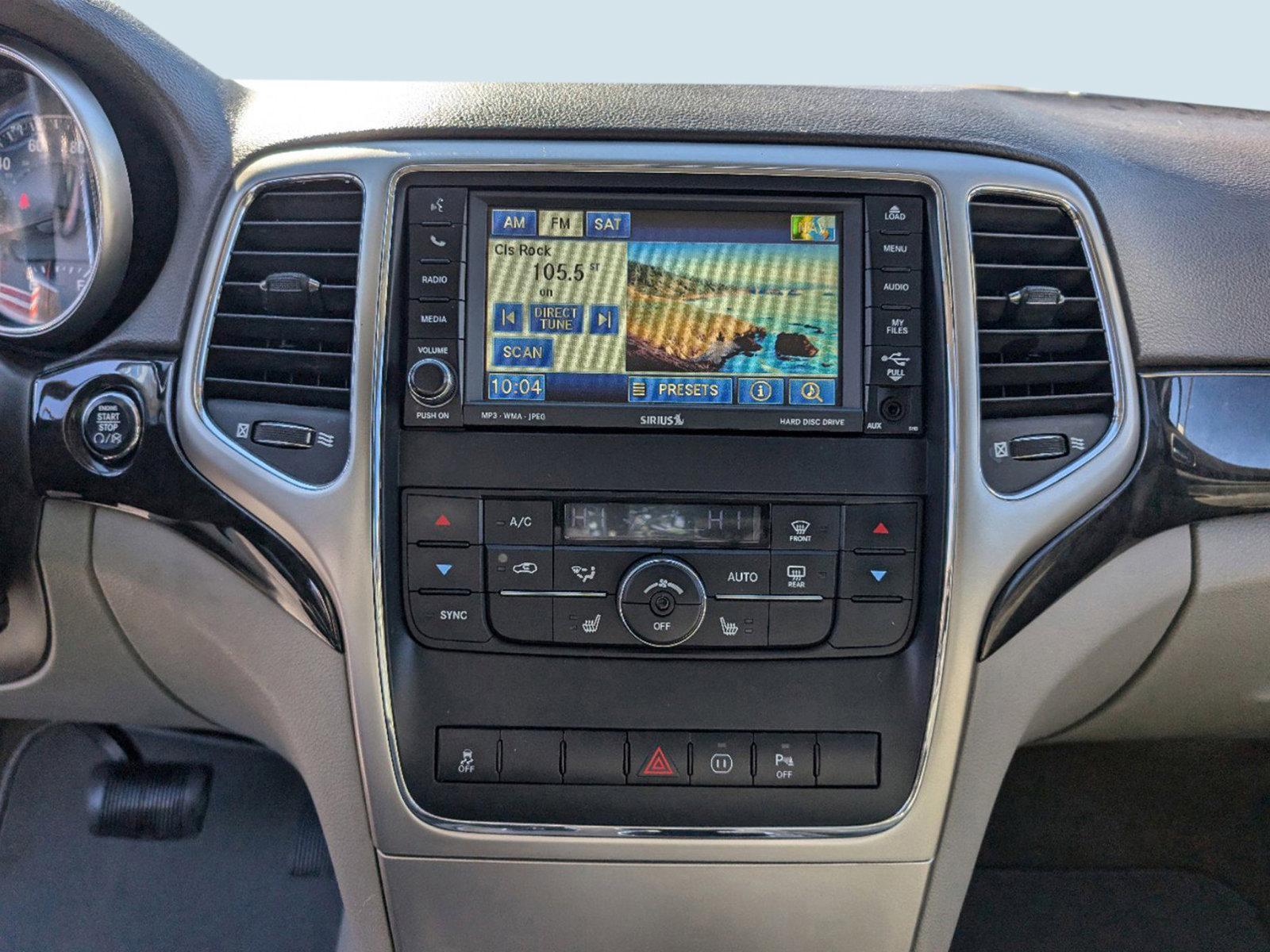 2011 /Dark Graystone/Medium Graystone Interior Jeep Grand Cherokee Laredo (1J4RS4GG8BC) with an Gas/Ethanol V6 3.6L/220 engine, 5-Speed Automatic transmission, located at 1430 Gateway Drive, Opelika, AL, 36801, (334) 239-0944, 32.637871, -85.409790 - 2011 Jeep Grand Cherokee Laredo - Photo#13