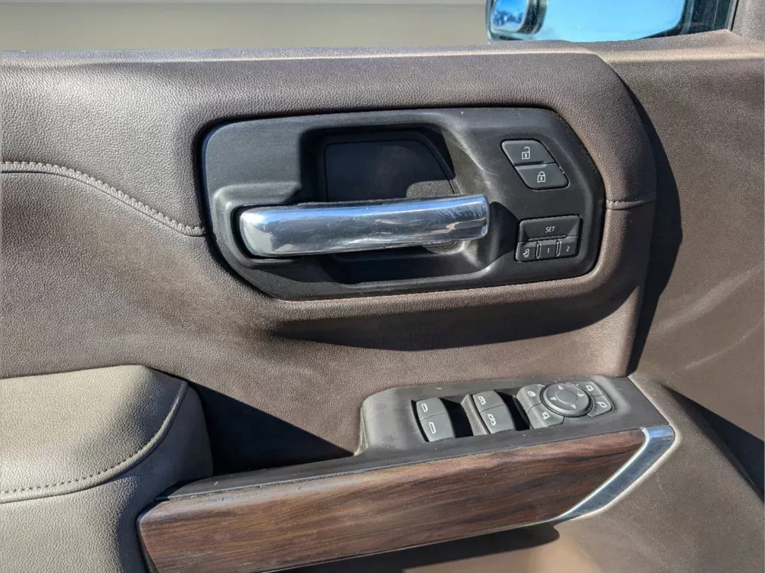 2019 /Dark Walnut/Slate GMC Sierra 1500 SLT (3GTU9DED6KG) with an Gas V8 5.3L engine, 8-Speed Automatic transmission, located at 7000 Northlake Connector, Columbus, GA, 31904, (706) 987-8085, 32.524975, -84.978134 - 2019 GMC Sierra 1500 SLT - Photo#8