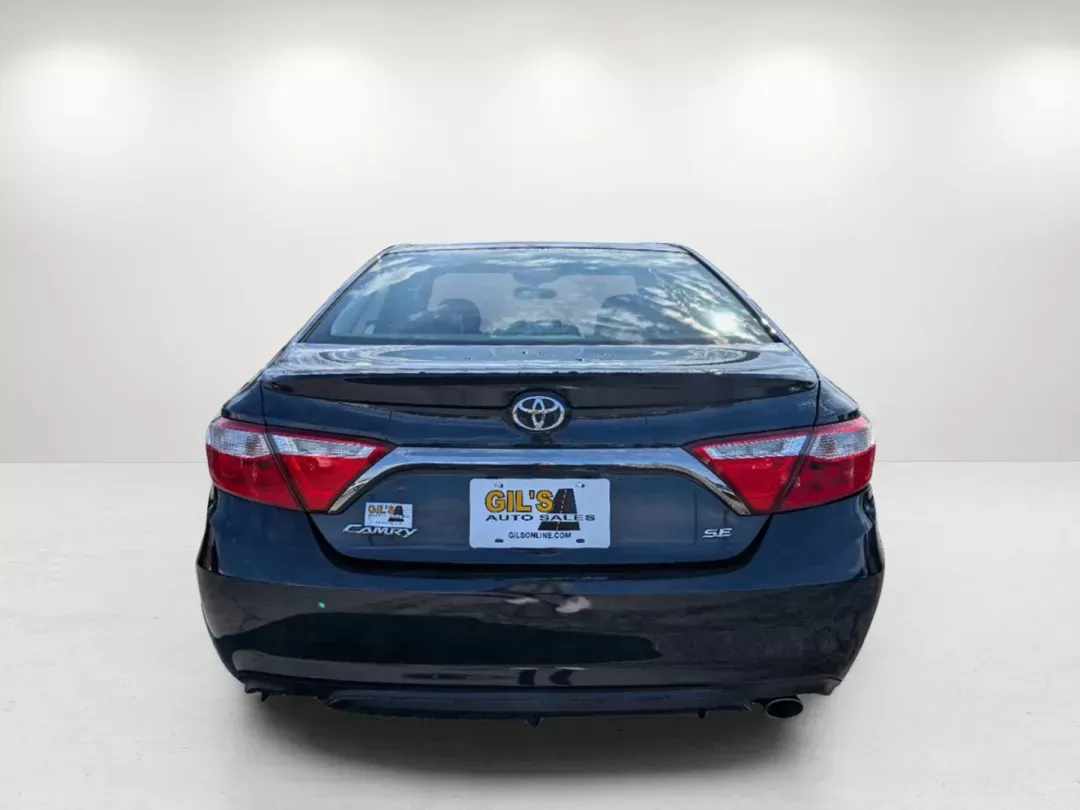 2016 Toyota Camry SE (4T1BF1FK7GU) with an Other engine, located at 1430 Gateway Drive, Opelika, AL, 36801, (334) 239-0944, 32.637871, -85.409790 - **Explore New Adventures with the 2016 Toyota Camry SE at Gils Auto Opelika!**<br /> <br /> Are you in the market for a reliable sedan that balances style, comfort, and performance? The 2016 Toyota Camry SE, available now at Gils Auto in Opelika, AL, is not just a car; it's the perfect companion fo - Photo#5