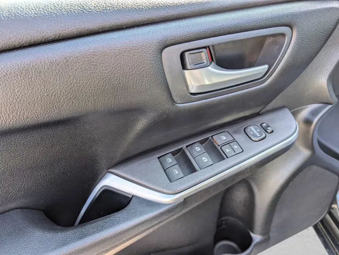 2016 Toyota Camry SE (4T1BF1FK7GU) with an Other engine, located at 1430 Gateway Drive, Opelika, AL, 36801, (334) 239-0944, 32.637871, -85.409790 - **Explore New Adventures with the 2016 Toyota Camry SE at Gils Auto Opelika!**<br /> <br /> Are you in the market for a reliable sedan that balances style, comfort, and performance? The 2016 Toyota Camry SE, available now at Gils Auto in Opelika, AL, is not just a car; it's the perfect companion fo - Photo#8