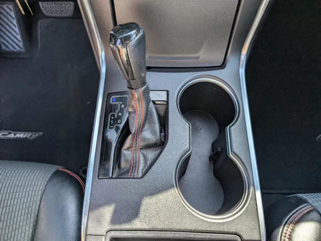 2016 Toyota Camry SE (4T1BF1FK7GU) with an Other engine, located at 1430 Gateway Drive, Opelika, AL, 36801, (334) 239-0944, 32.637871, -85.409790 - **Explore New Adventures with the 2016 Toyota Camry SE at Gils Auto Opelika!**<br /> <br /> Are you in the market for a reliable sedan that balances style, comfort, and performance? The 2016 Toyota Camry SE, available now at Gils Auto in Opelika, AL, is not just a car; it's the perfect companion fo - Photo#14