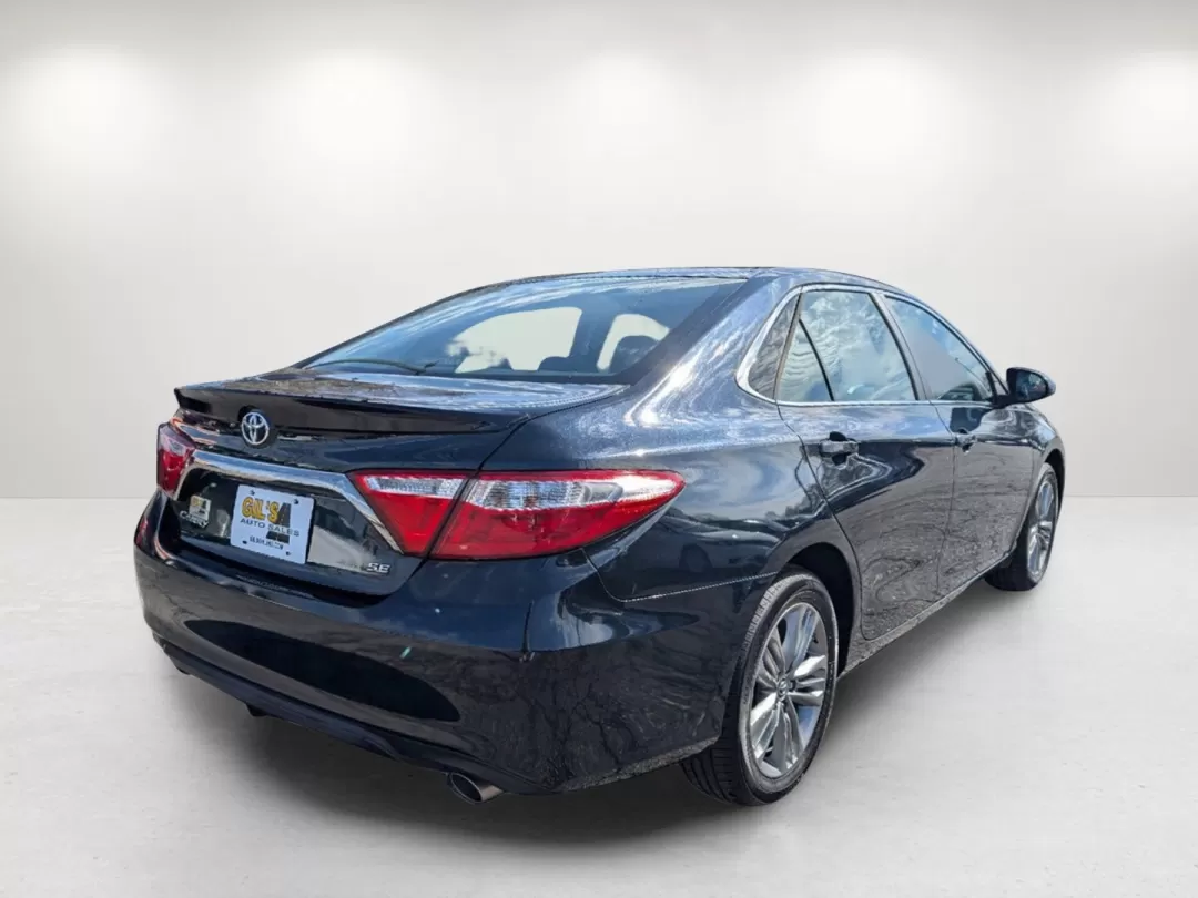 2016 Toyota Camry SE (4T1BF1FK7GU) with an Other engine, located at 3959 U.S. 80 W, Phenix City, AL, 36870, (334) 297-4885, 32.469296, -85.135185 - ### Elevate Your Daily Commute with the 2016 Toyota Camry SE from Gils Auto!<br /> <br /> Are you ready to transform your daily commute or weekend outings? The 2016 Toyota Camry SE is the perfect blend of comfort, efficiency, and style, making it an ideal choice for budget-conscious buyers and growi - Photo#4