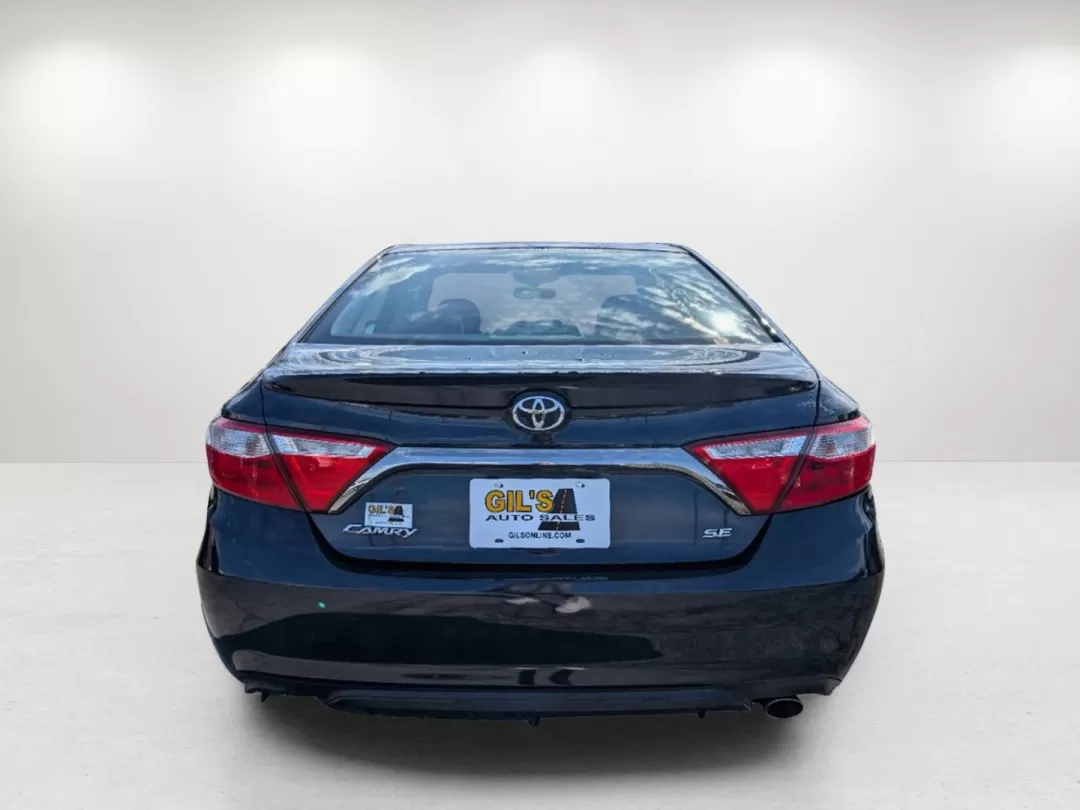 2016 Toyota Camry SE (4T1BF1FK7GU) with an Other engine, located at 3959 U.S. 80 W, Phenix City, AL, 36870, (334) 297-4885, 32.469296, -85.135185 - ### Elevate Your Daily Commute with the 2016 Toyota Camry SE from Gils Auto!<br /> <br /> Are you ready to transform your daily commute or weekend outings? The 2016 Toyota Camry SE is the perfect blend of comfort, efficiency, and style, making it an ideal choice for budget-conscious buyers and growi - Photo#5
