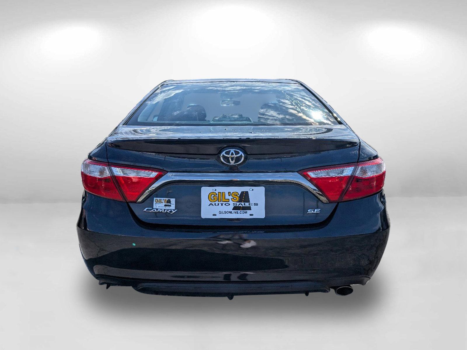 2016 Toyota Camry SE (4T1BF1FK7GU) with an Regular Unleaded I-4 2.5 L/152 engine, 6-Speed Automatic w/OD transmission, located at 3959 U.S. 80 W, Phenix City, AL, 36870, (334) 297-4885, 32.469296, -85.135185 - 2016 Toyota Camry SE - Photo#5