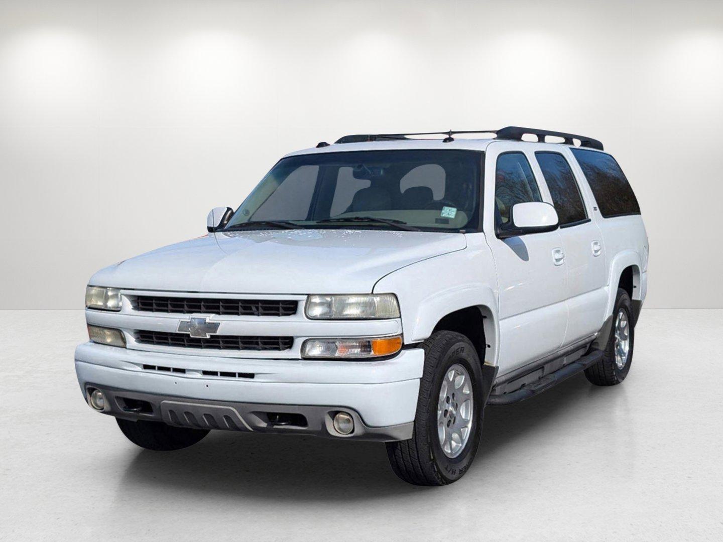 2005 /Tan/Neutral Chevrolet Suburban Z71 (3GNFK16Z25G) with an Gas V8 5.3L/327 engine, 4-Speed Automatic w/OD transmission, located at 3959 U.S. 80 W, Phenix City, AL, 36870, (334) 297-4885, 32.469296, -85.135185 - 2005 Chevrolet Suburban Z71 - Photo#0