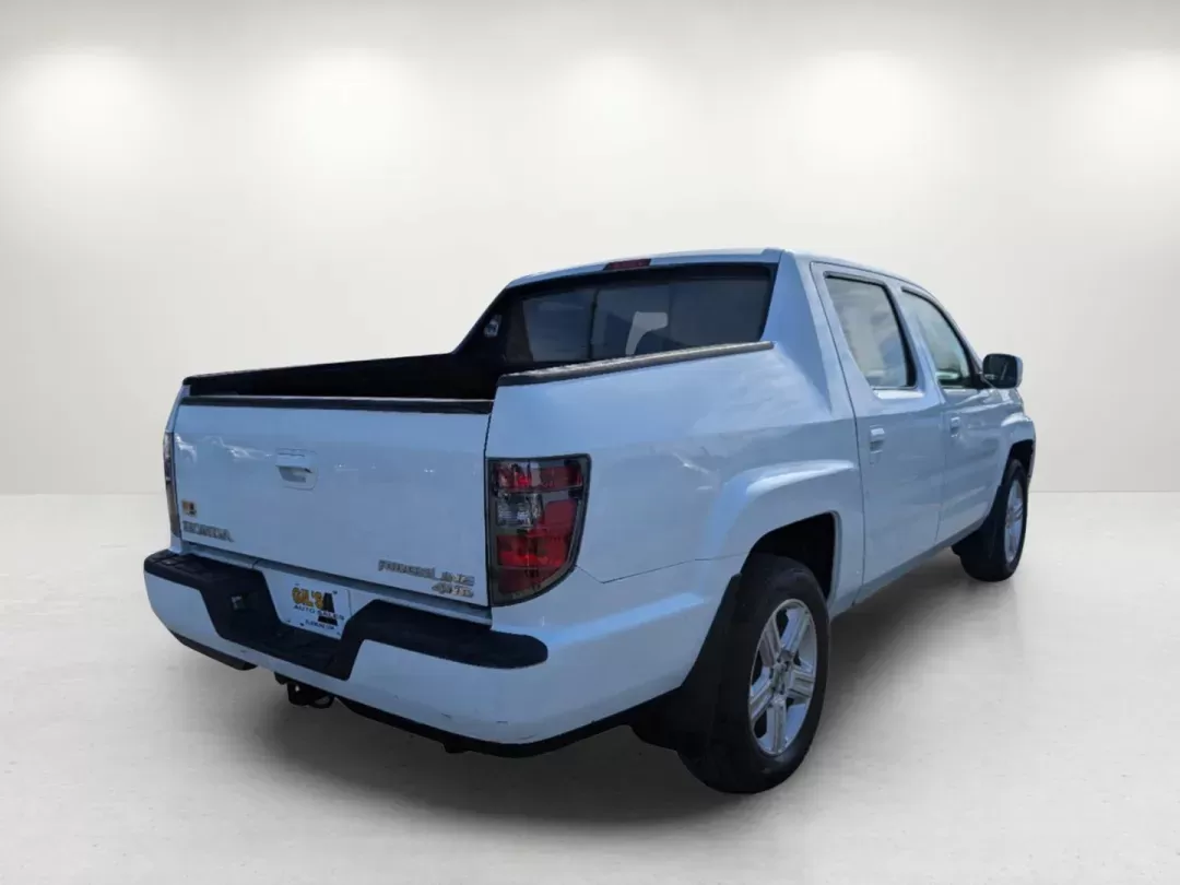 2014 Honda Ridgeline RTL (5FPYK1F50EB) with an Regular Unleaded V-6 3.5 L/212 engine, 5-Speed Automatic w/OD transmission, located at 521 Old Farm Lane Rd, Prattville, AL, 36066, (334) 325-1505, 32.482460, -86.416367 - 2014 Honda Ridgeline RTL - Photo#5