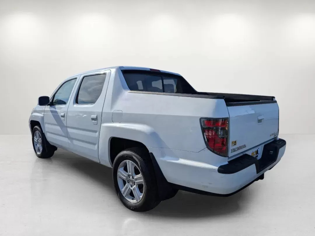 2014 Honda Ridgeline RTL (5FPYK1F50EB) with an Regular Unleaded V-6 3.5 L/212 engine, 5-Speed Automatic w/OD transmission, located at 521 Old Farm Lane Rd, Prattville, AL, 36066, (334) 325-1505, 32.482460, -86.416367 - 2014 Honda Ridgeline RTL - Photo#7