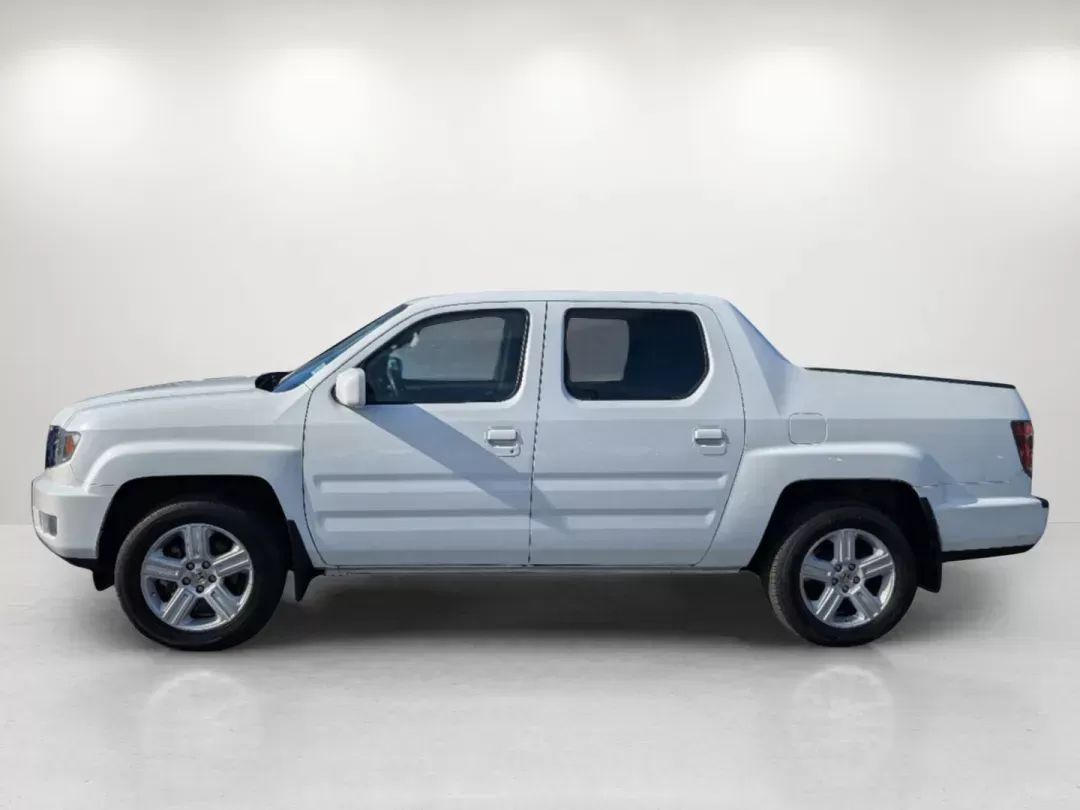 2014 Honda Ridgeline RTL (5FPYK1F50EB) with an Regular Unleaded V-6 3.5 L/212 engine, 5-Speed Automatic w/OD transmission, located at 521 Old Farm Lane Rd, Prattville, AL, 36066, (334) 325-1505, 32.482460, -86.416367 - 2014 Honda Ridgeline RTL - Photo#8