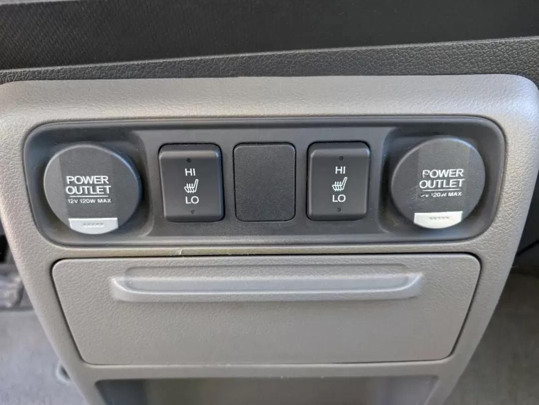 2014 Honda Ridgeline RTL (5FPYK1F50EB) with an Regular Unleaded V-6 3.5 L/212 engine, 5-Speed Automatic w/OD transmission, located at 521 Old Farm Lane Rd, Prattville, AL, 36066, (334) 325-1505, 32.482460, -86.416367 - 2014 Honda Ridgeline RTL - Photo#16