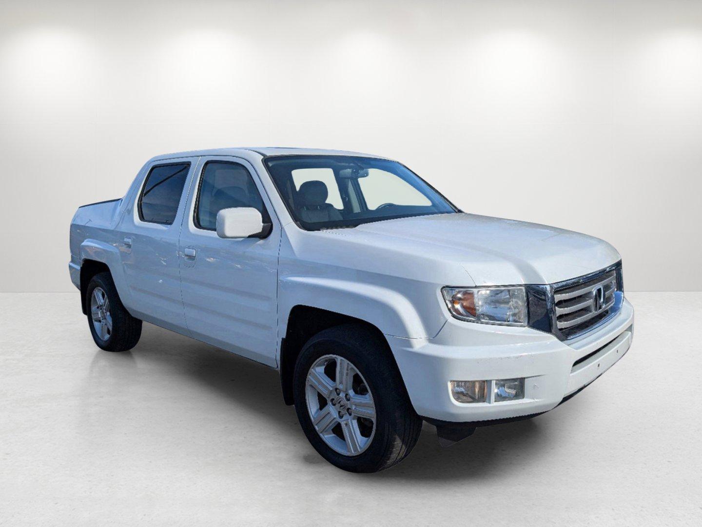 2014 Honda Ridgeline RTL (5FPYK1F50EB) with an Regular Unleaded V-6 3.5 L/212 engine, 5-Speed Automatic w/OD transmission, located at 804 22nd Ave, Phenix City, AL, 36870, (334) 297-1860, 32.484749, -85.024475 - 2014 Honda Ridgeline RTL - Photo#2