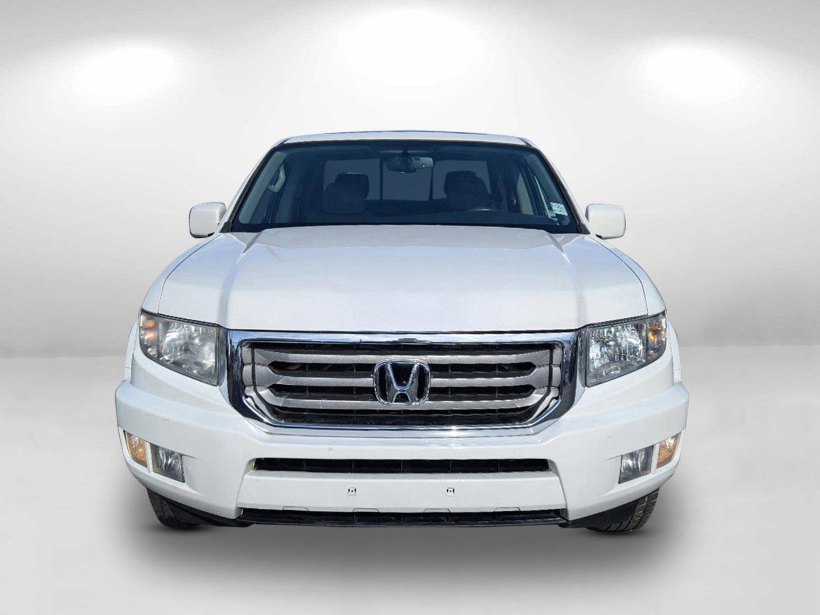 2014 Honda Ridgeline RTL (5FPYK1F50EB) with an Regular Unleaded V-6 3.5 L/212 engine, 5-Speed Automatic w/OD transmission, located at 3959 U.S. 80 W, Phenix City, AL, 36870, (334) 297-4885, 32.469296, -85.135185 - 2014 Honda Ridgeline RTL - Photo#4