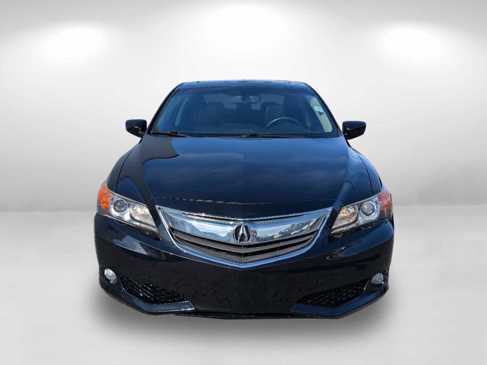 2013 Acura ILX Premium Pkg (19VDE1F54DE) with an Gas I4 2.0L/122 engine, 5-Speed Automatic w/Manual Shift transmission, located at 3959 U.S. 80 W, Phenix City, AL, 36870, (334) 297-4885, 32.469296, -85.135185 - 2013 Acura ILX Premium Pkg - Photo#6